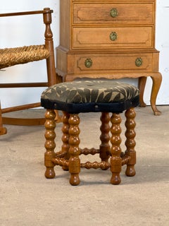 Tabouret vintage hexagonal en chêne avec pieds tournés à la bobine, années 1950