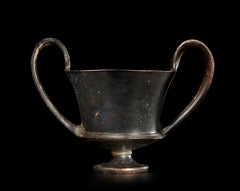 Kantharos greco antico con smalto nero, V-IV secolo a.C.
