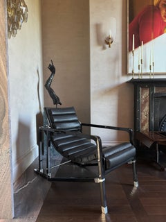 Eileen Gray Transat Lounge Chair in Black Lacquer and Leather, France