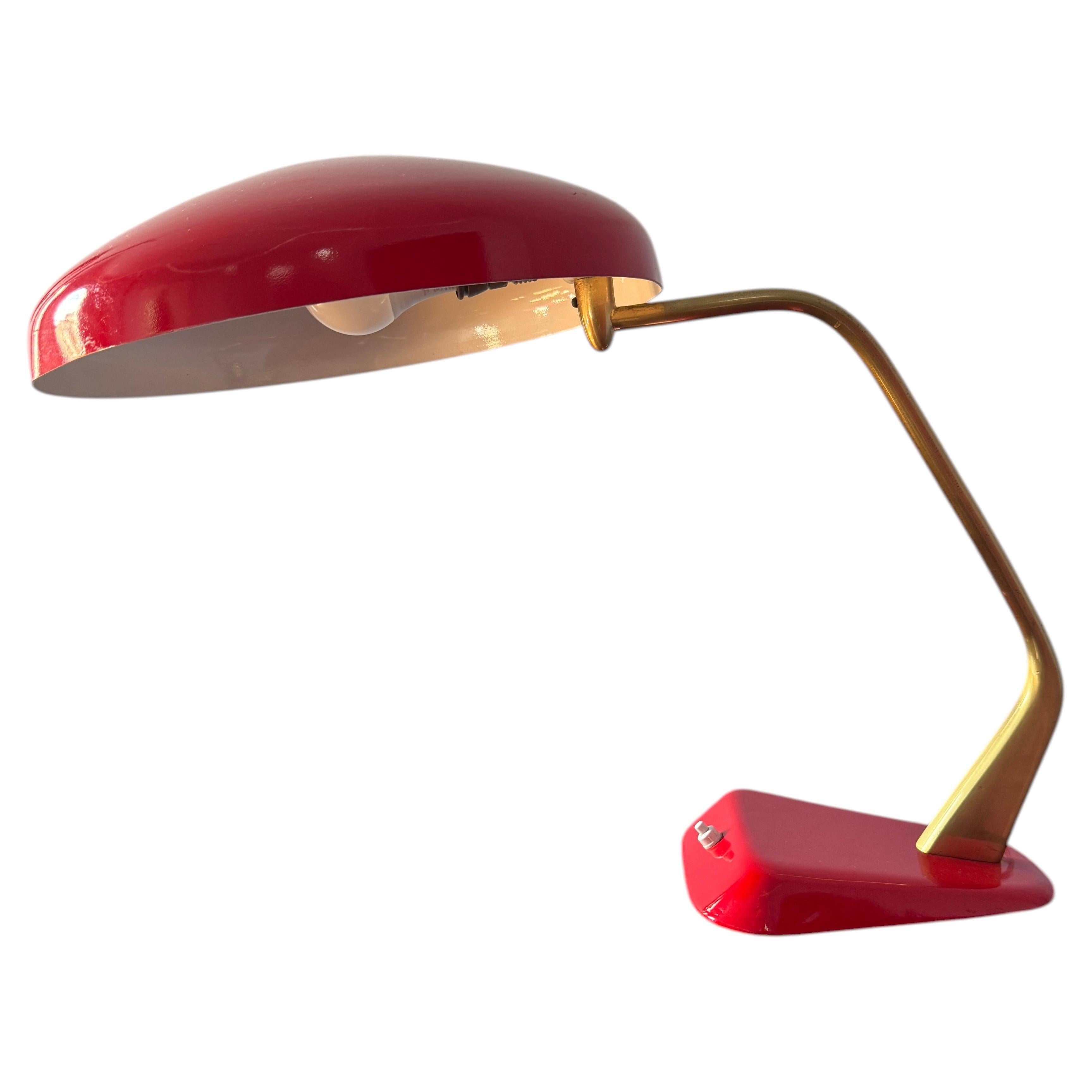 Lampada da tavolo regolabile italiana in smalto rosso della metà del secolo, Italia, 1960 circa in vendita