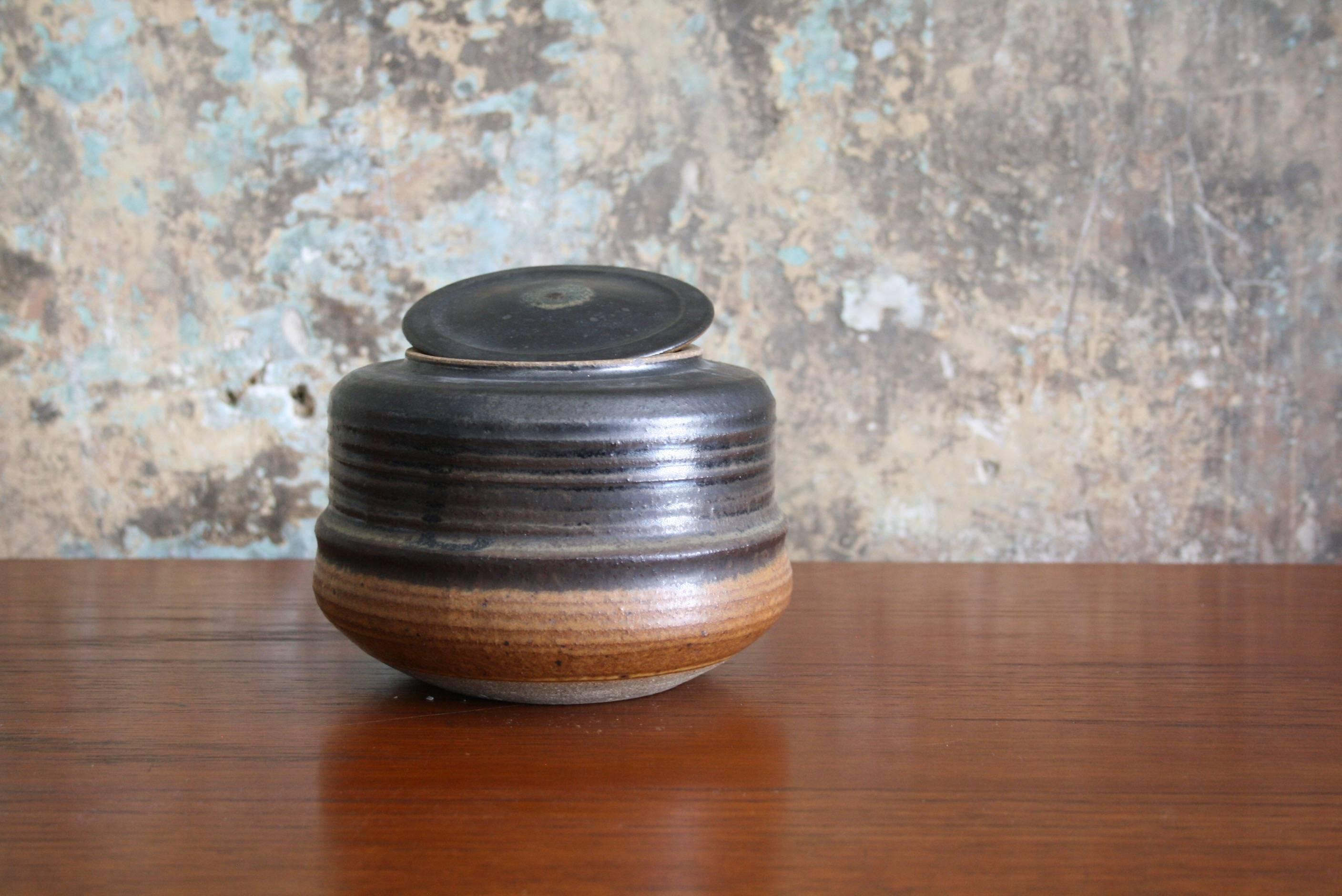Mid-Century Modern Karen Karnes Stoneware Ceramic Lidded Vessel For Sale