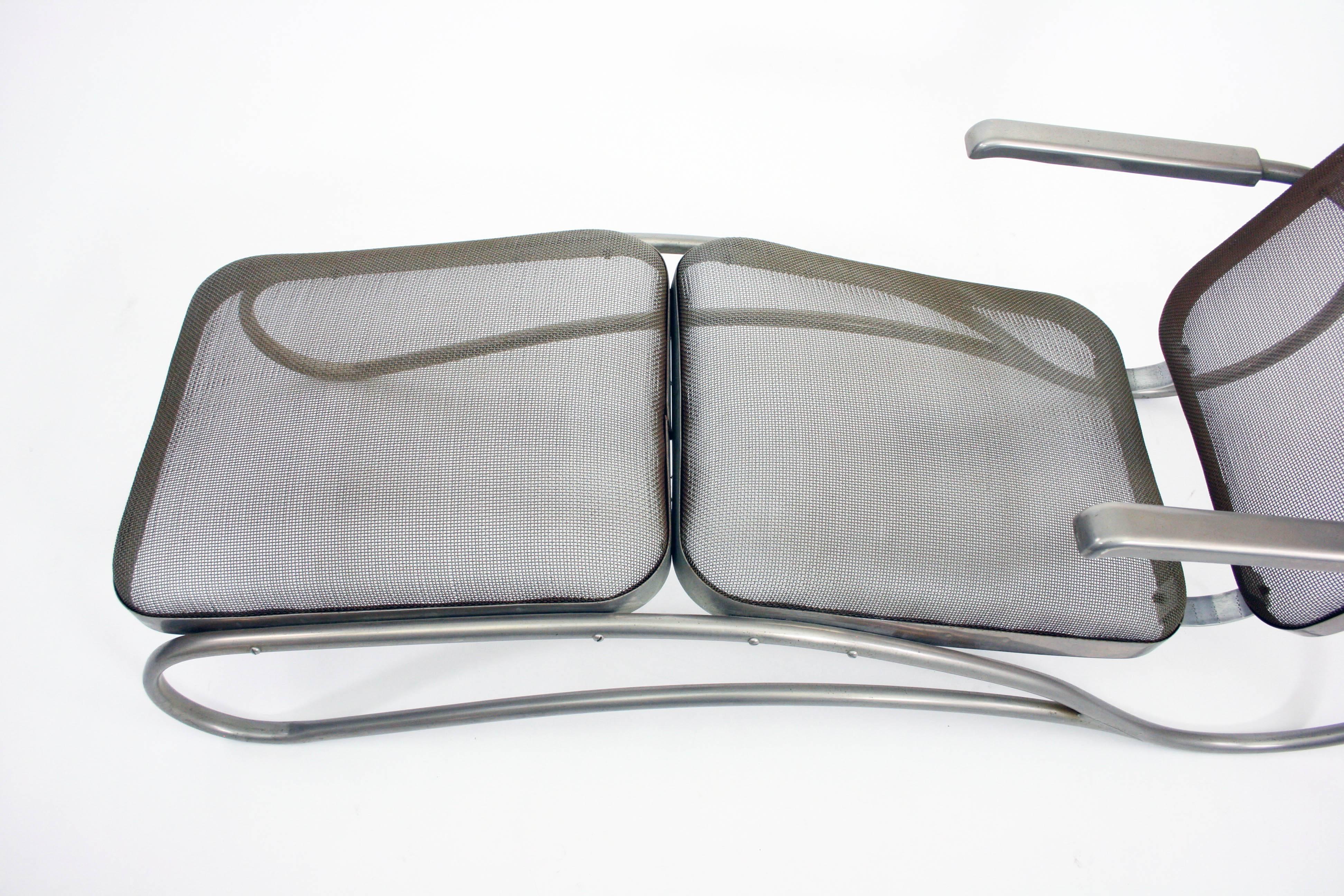 Mid-20th Century Sculptural 1950s Mesh Outdoor Chaise Lounge