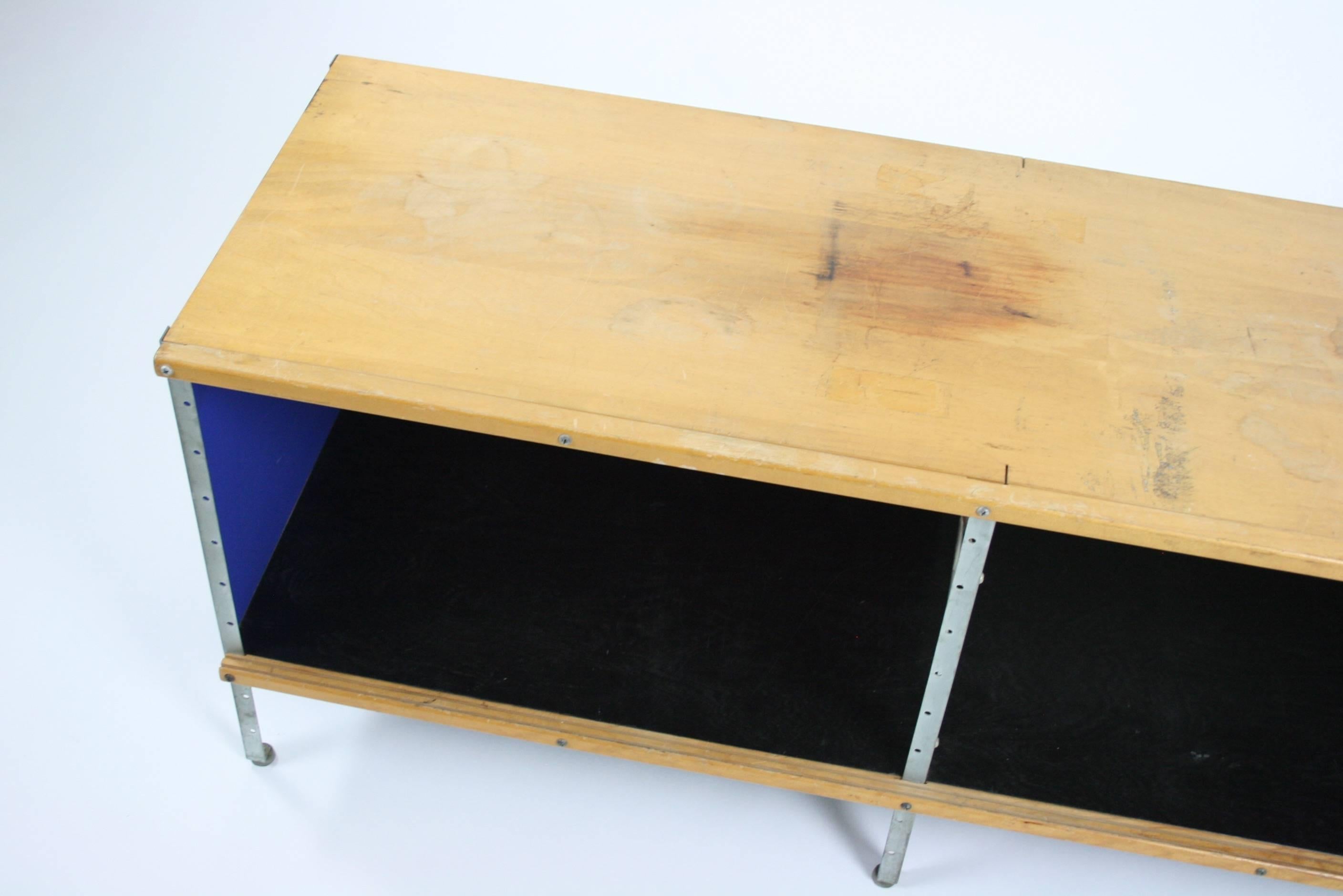 Original First Series Charles & Ray Eames Esu 100-C Storage Unit Herman Miller In Good Condition In Chicago, IL