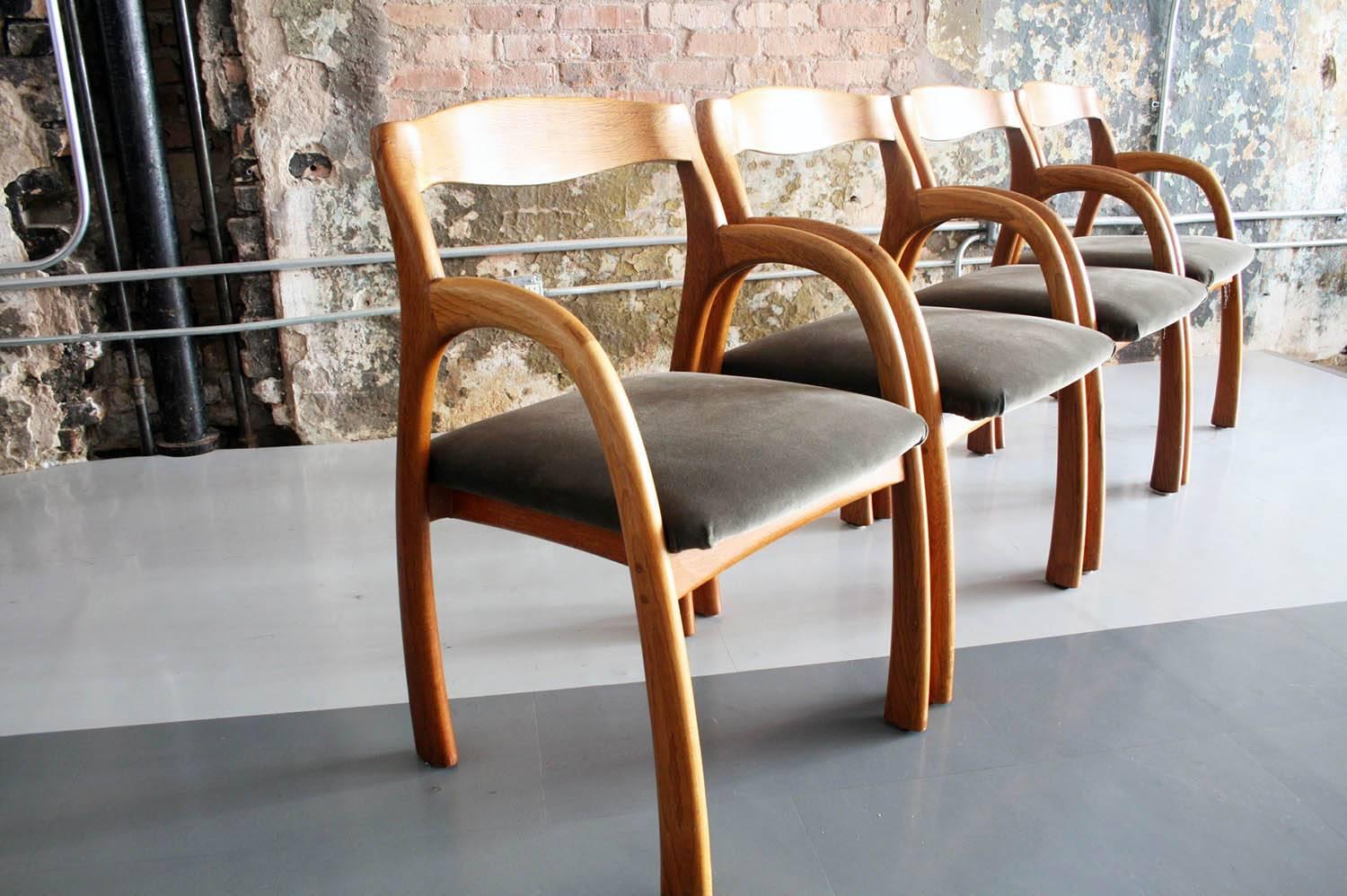 Mid-Century Modern Four Dining Chairs in the Manner of Wendle Castle