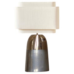 Lampada da tavolo Vesuvia - lampada scultorea in ceramica realizzata a mano
