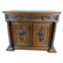 Buffet en chêne sculpté de style néo-Renaissance française du XIXe siècle