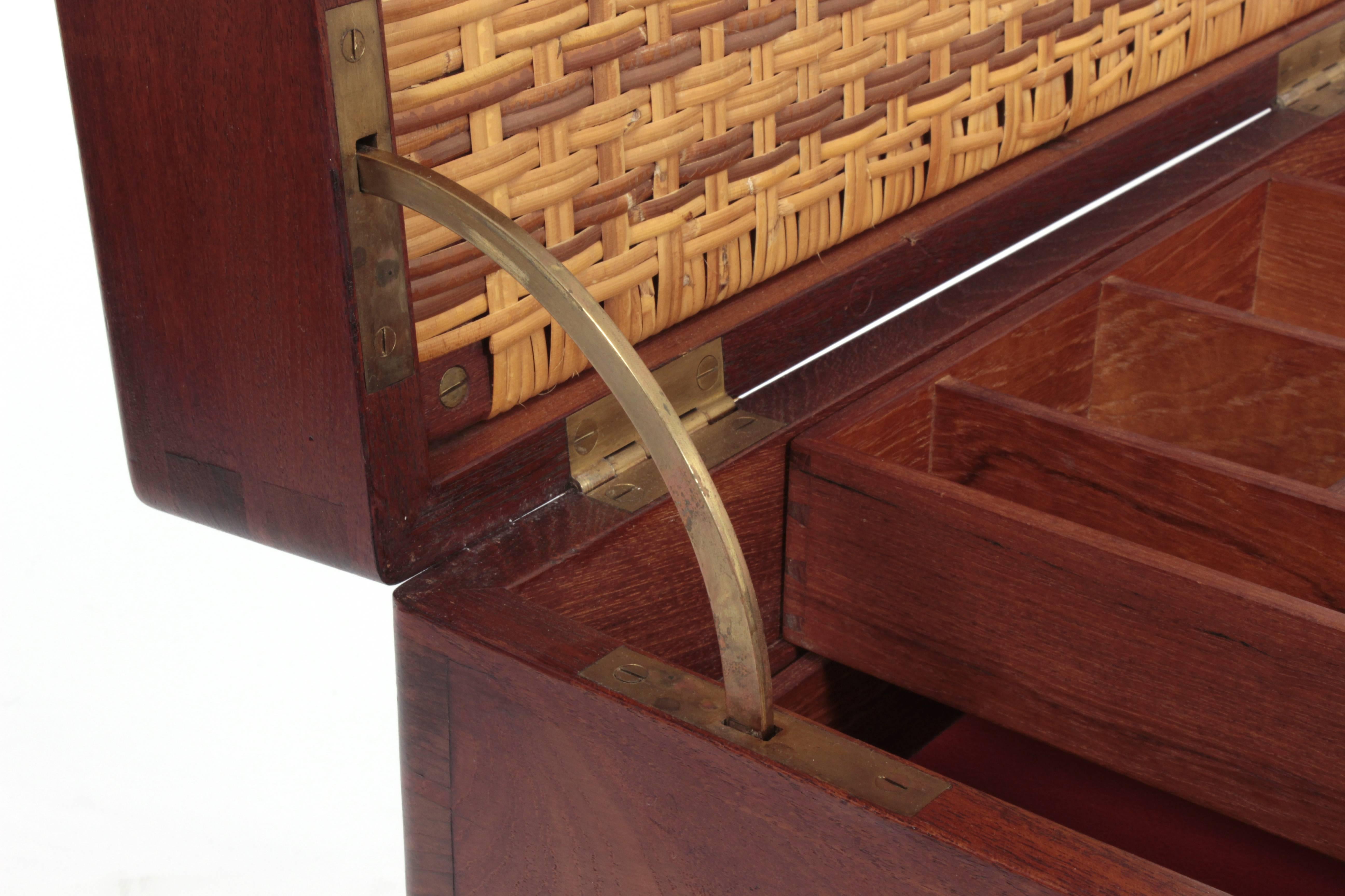 Danish Teak Sewing Table in the Style of Ludvig Pontoppidan, circa 1940 For Sale 3
