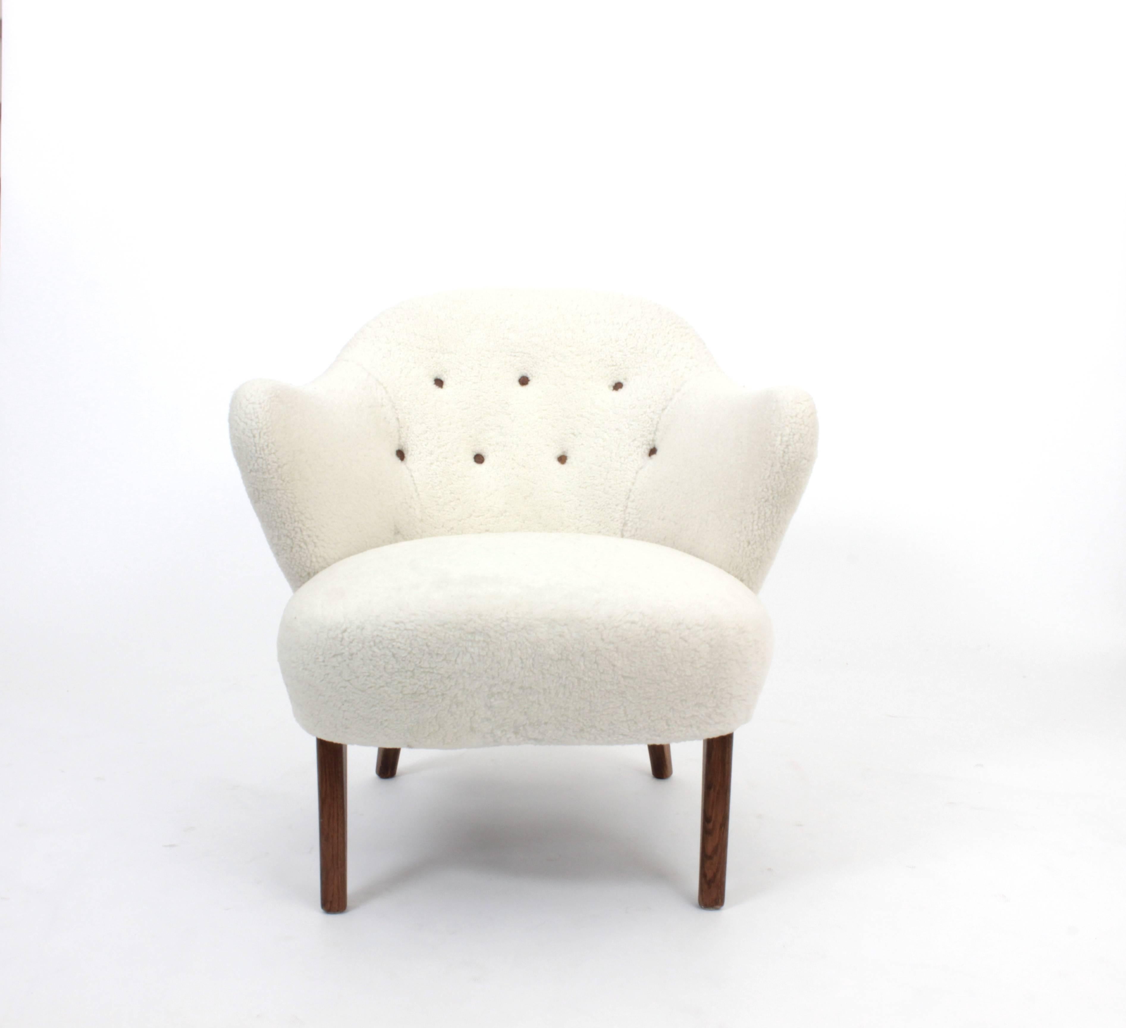 Mid-20th Century Pair of Flemming Lassen Easy Chairs Made by Jacob Kjaer, Denmark, 1940 For Sale
