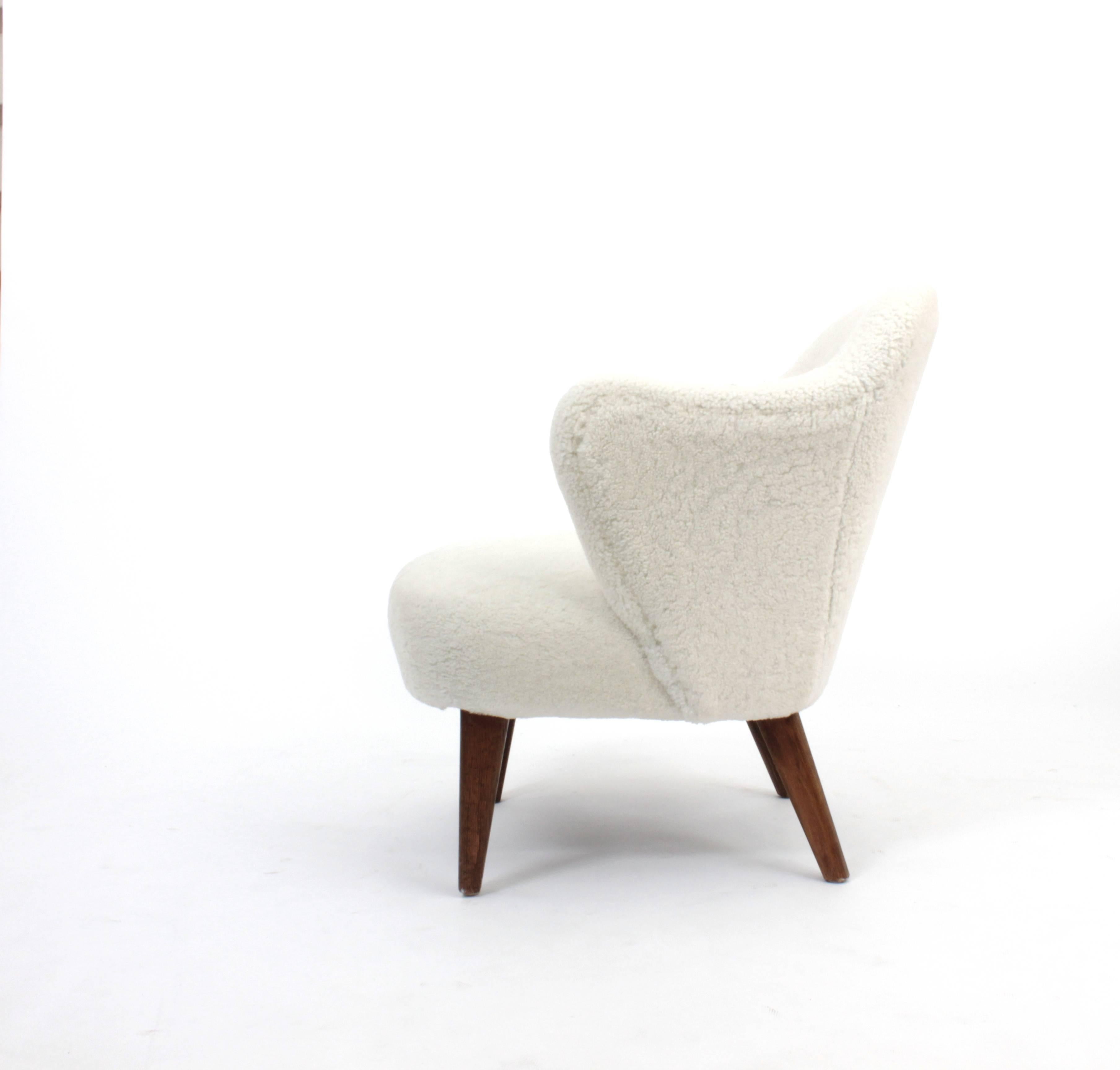 Beech Pair of Flemming Lassen Easy Chairs Made by Jacob Kjaer, Denmark, 1940 For Sale