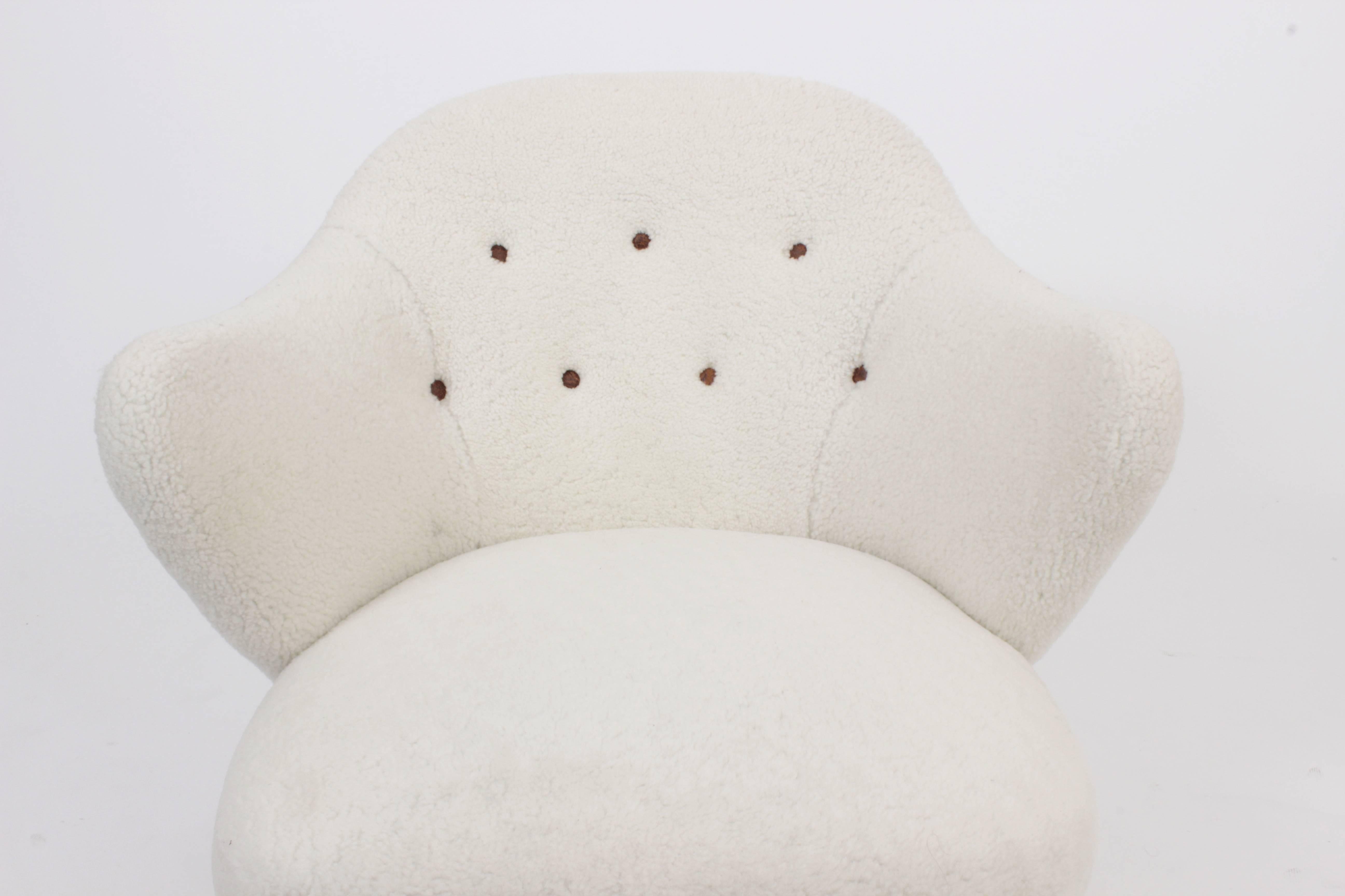 Pair of Flemming Lassen Easy Chairs Made by Jacob Kjaer, Denmark, 1940 For Sale 2