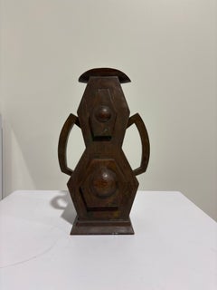 Early 20th Century Jugendstil Hammered Copper Vase with Geometric Details