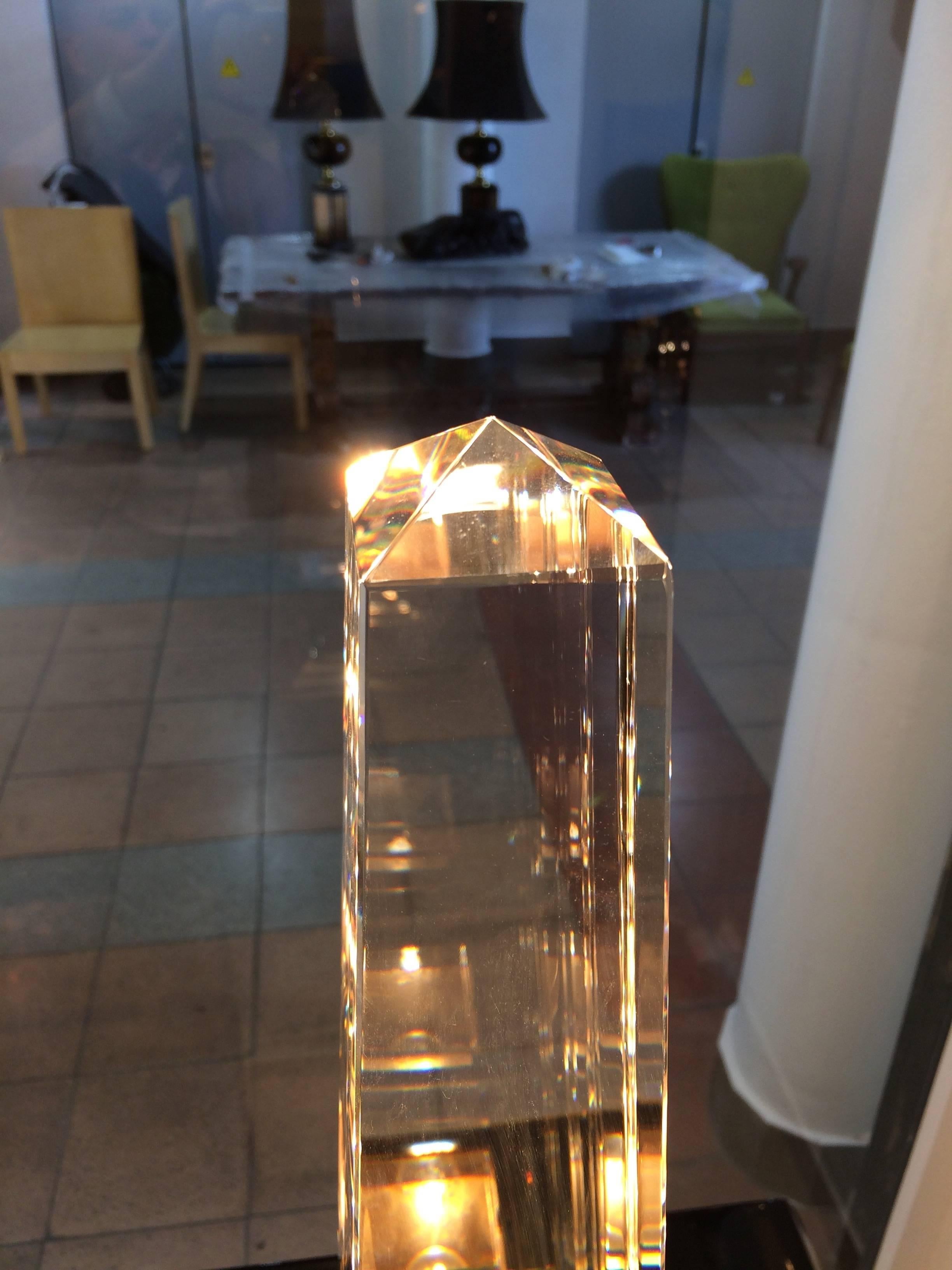 Pair of Big Obelisk Crystal Lamps In Excellent Condition For Sale In Saint-Ouen, FR