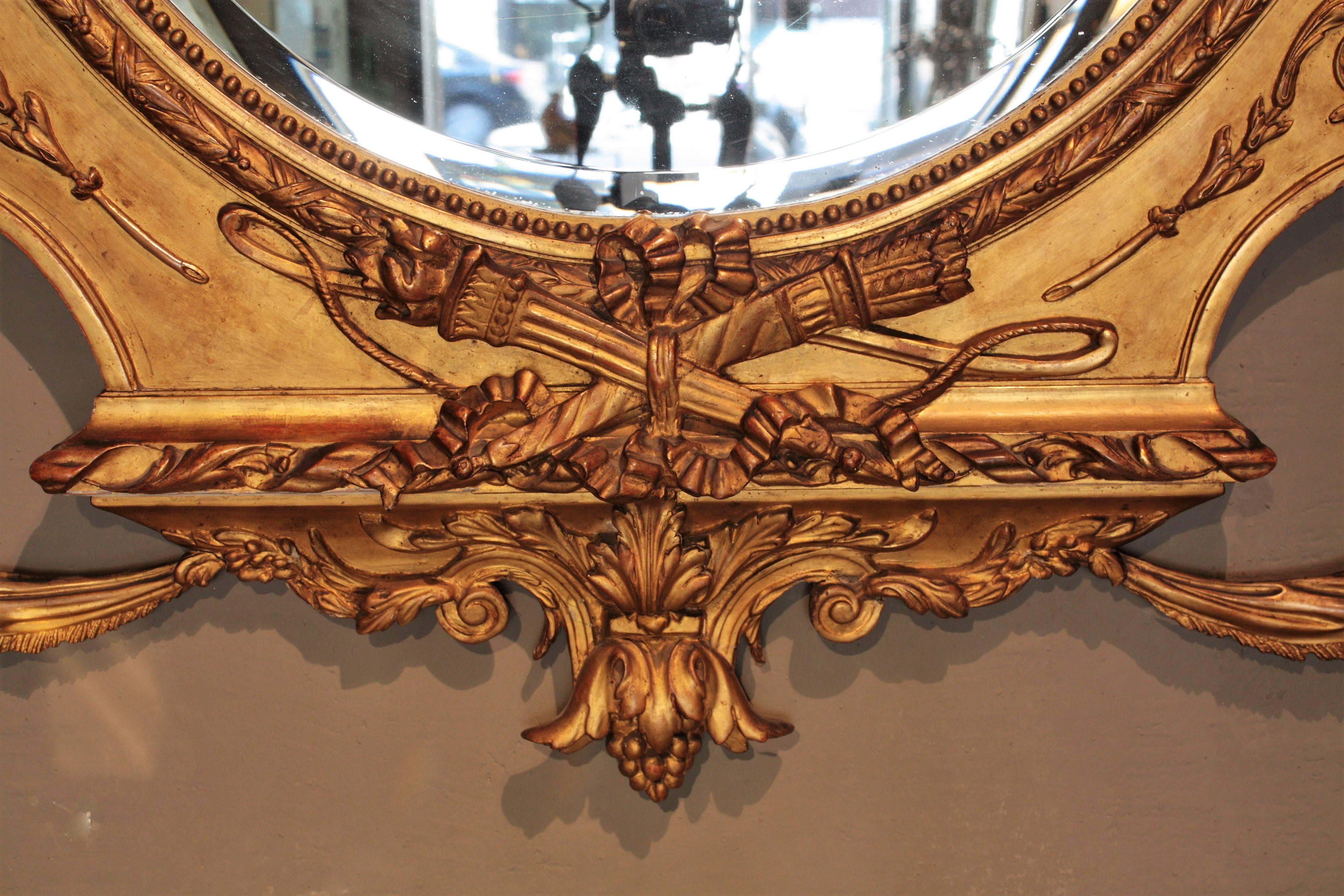 Großer palastartiger französischer Louis XVI-Spiegel aus vergoldetem Holz mit Ornamenten aus dem 19. Jahrhundert (Louis XVI.) im Angebot