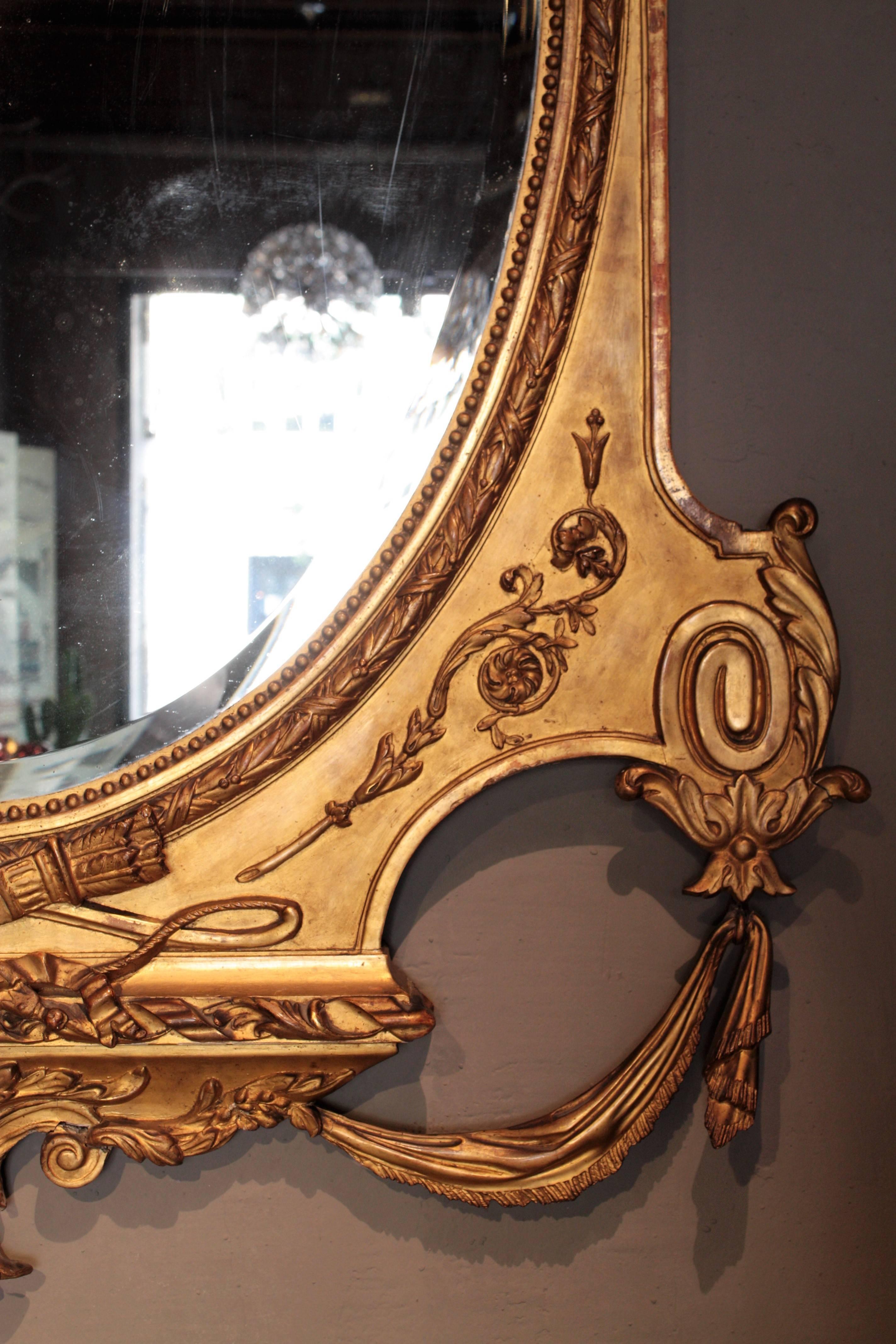 Großer palastartiger französischer Louis XVI-Spiegel aus vergoldetem Holz mit Ornamenten aus dem 19. Jahrhundert (Vergoldetes Holz) im Angebot
