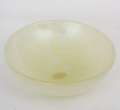 Archimede Seguso Murano White Alabastro Gold Dust Art Glass Bowl, Italy 1950s