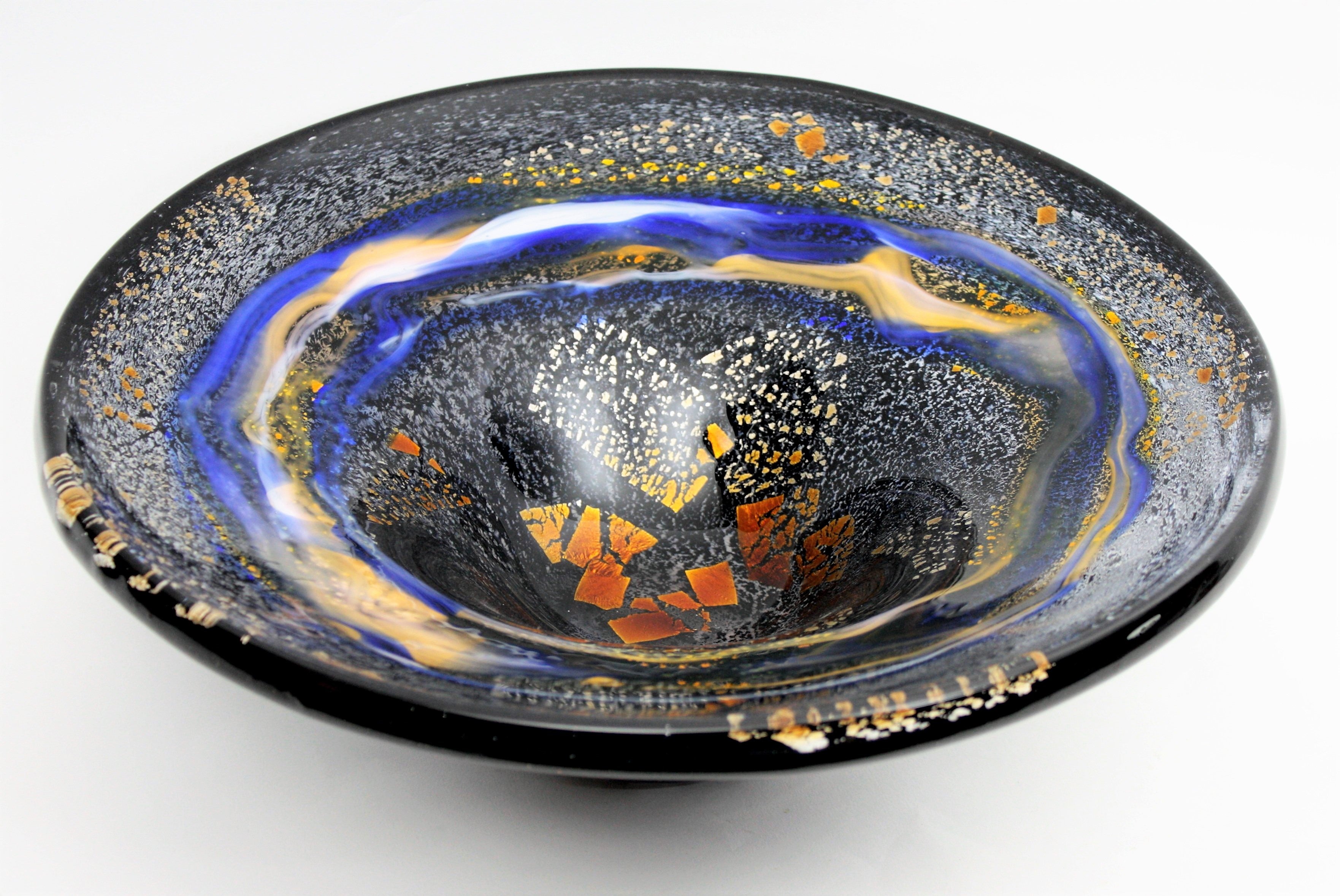 Aureliano Toso Cuenco XL de cristal de Murano Dino Martens, Motas doradas Moderno de mediados de siglo en venta