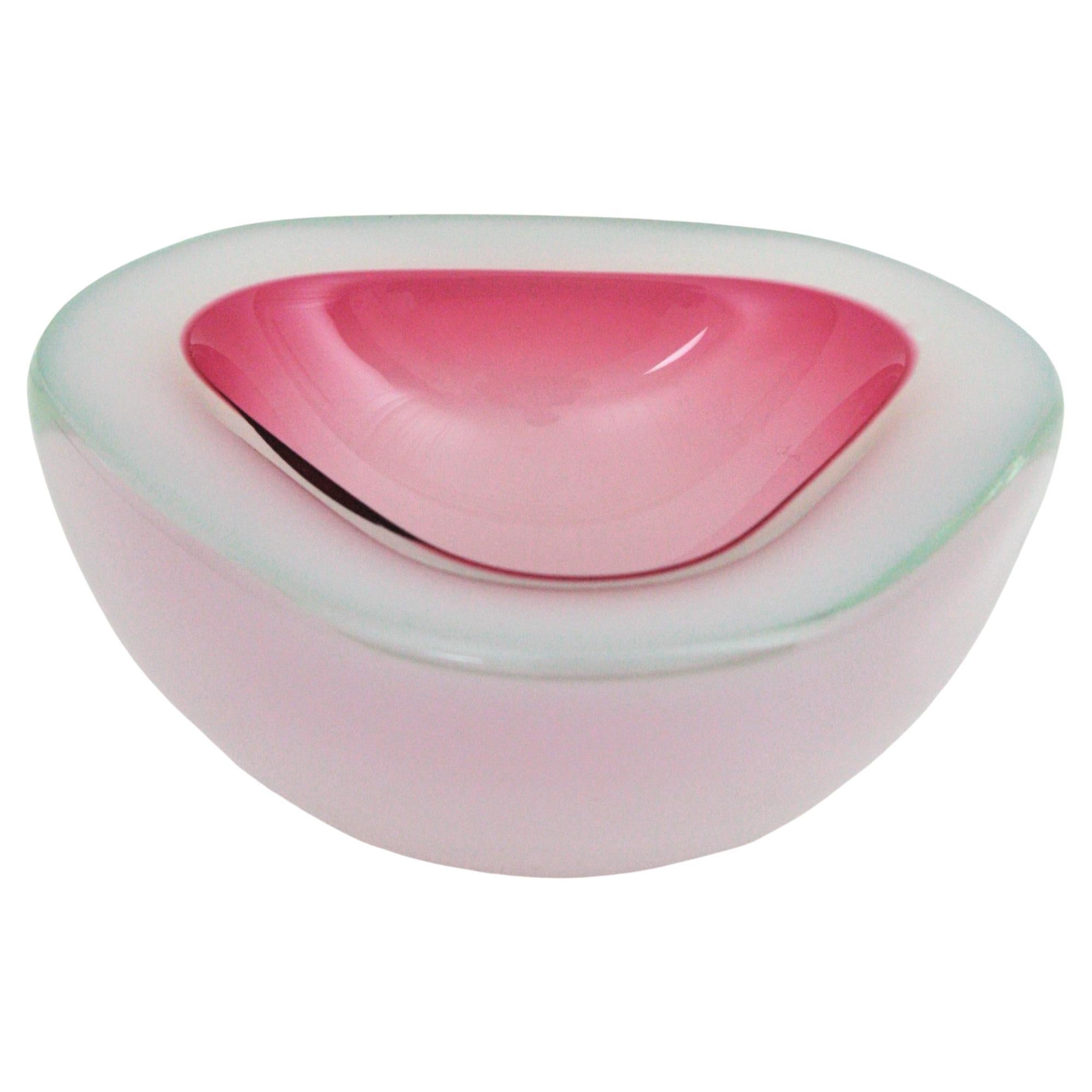 Mid-Century Modern Archimede Seguso Murano Opal Pink Alabastro Triangle Geode Art Glass Bowl