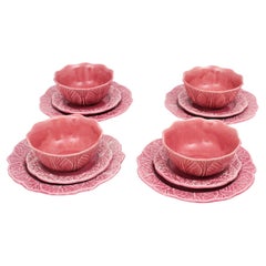 Servicio de postre y desayuno de cerámica mayólica rosa para cuatro personas
