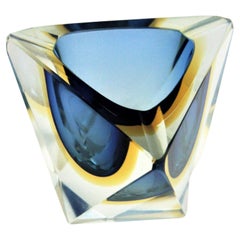 Flavio Poli Murano Glass Sommerso Triangolare / Posacenere, Blu e Giallo
