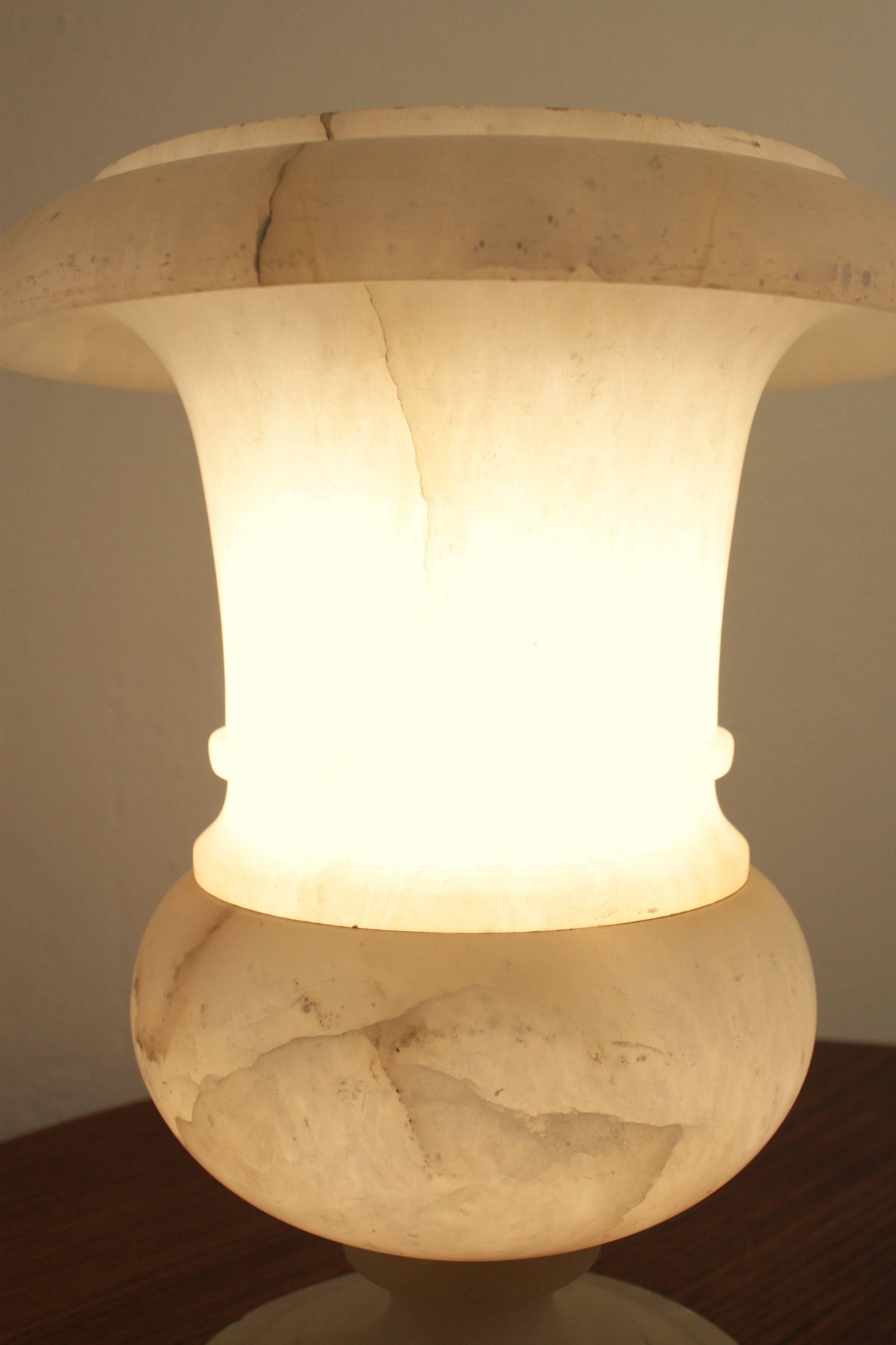 Spanish 1920s Art Deco Alabaster Urn Table Lamp 2