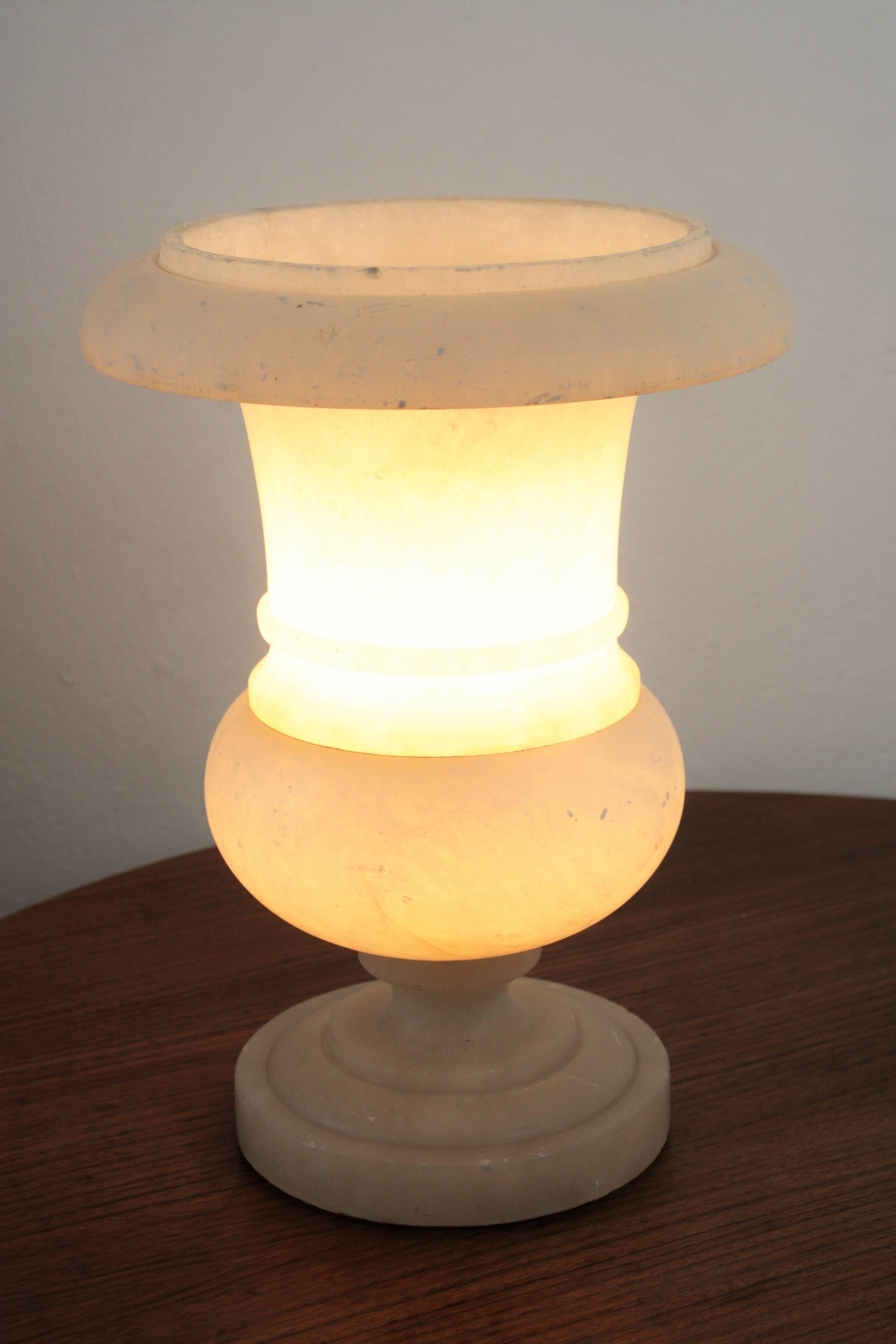 Art Deco alabaster urn table lamp, nice patina. Spain, 1920s.