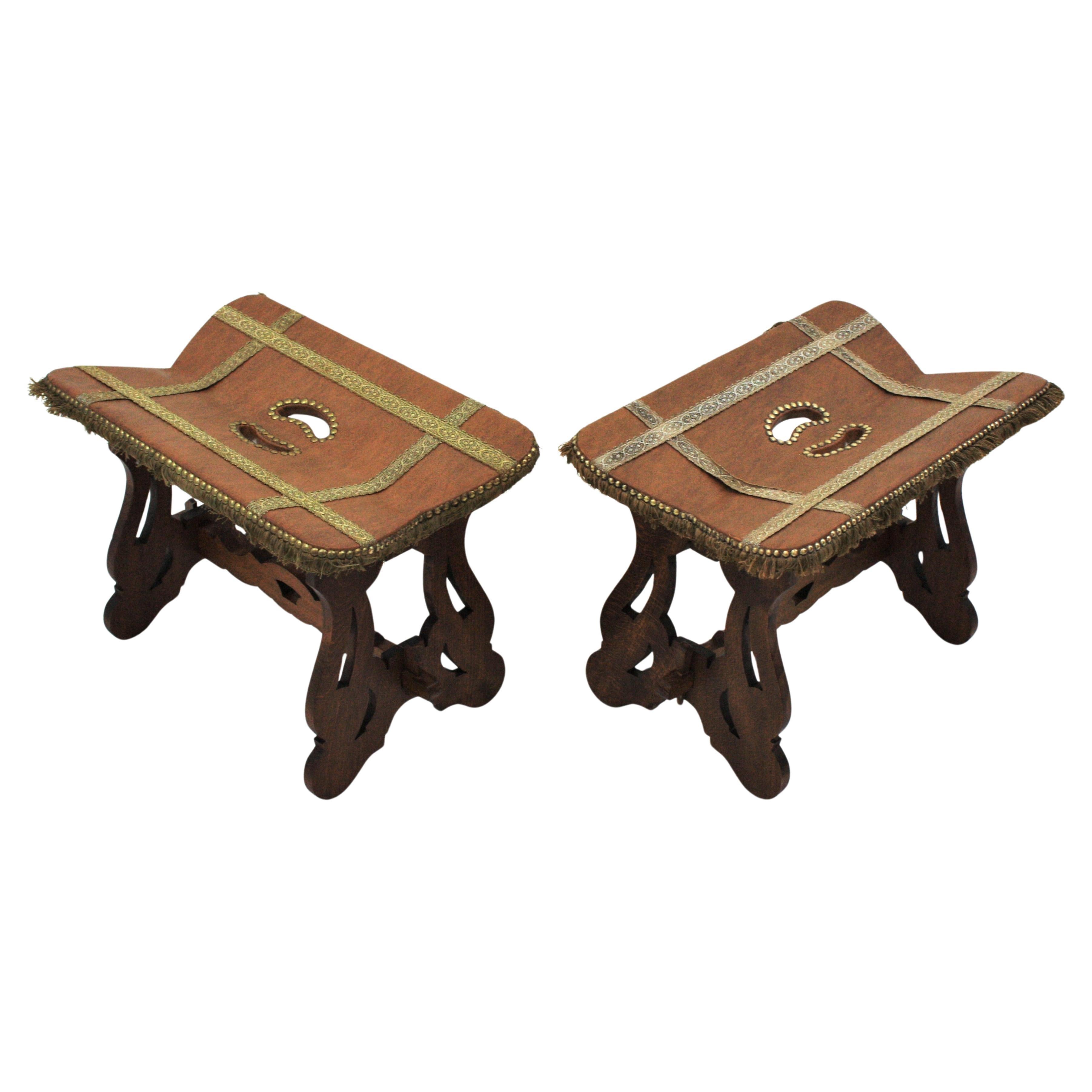 Coppia di sgabelli spagnoli in Wood e similpelle, anni '50