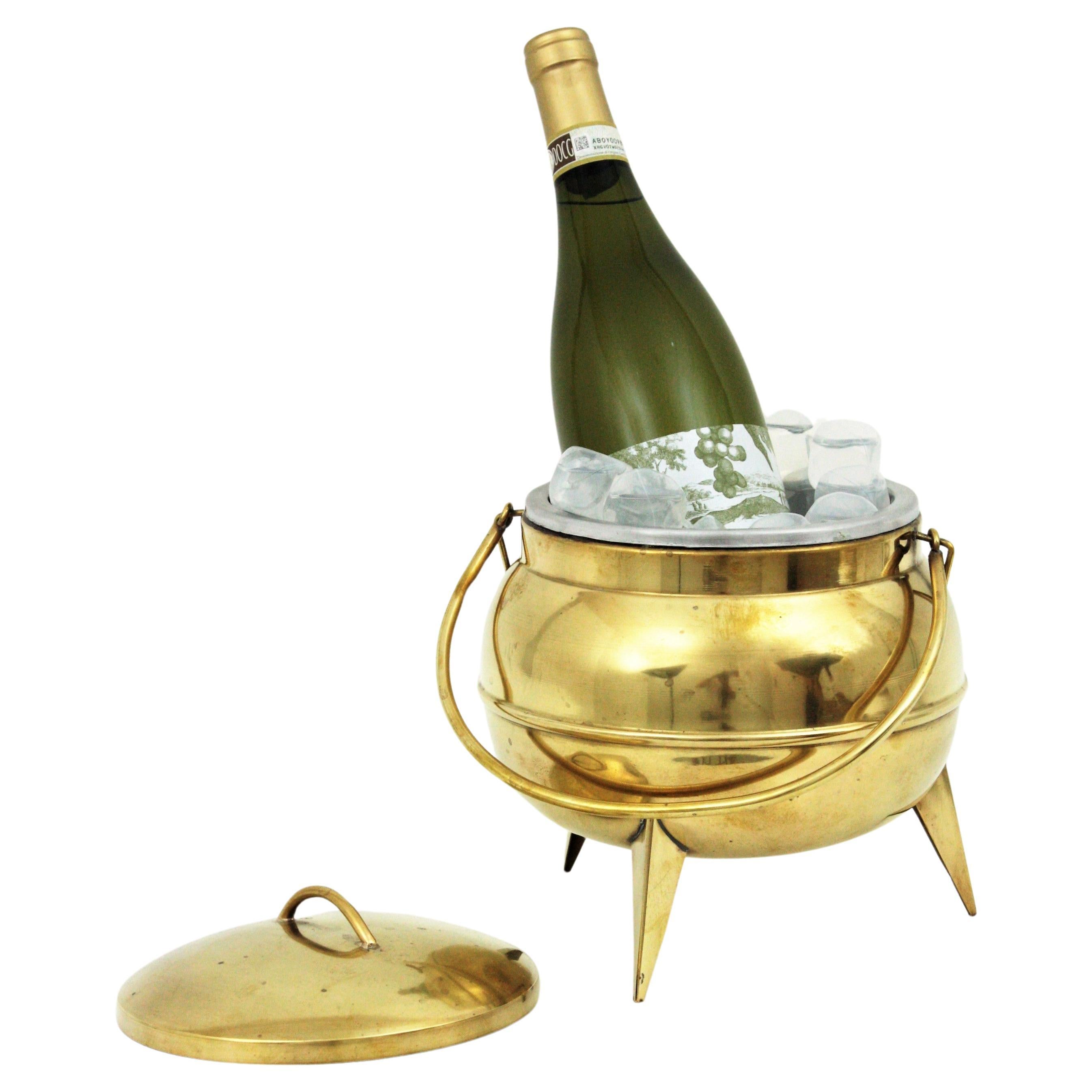 Midcentury Kitchen Pot Shaped Ice Bucket in Brass For Sale