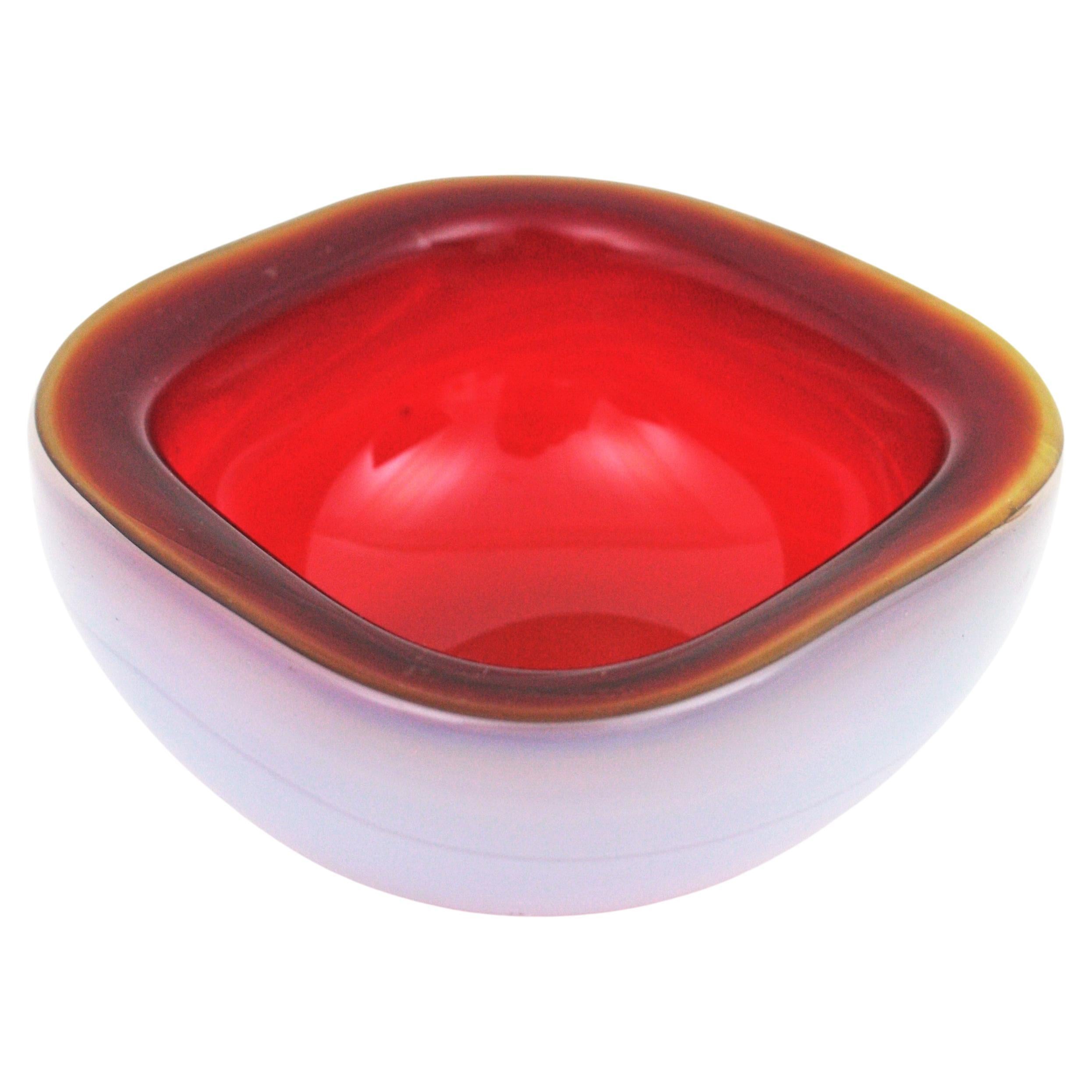 Seguso Murano Red White Opalescent Geode Art Glass Bowl For Sale