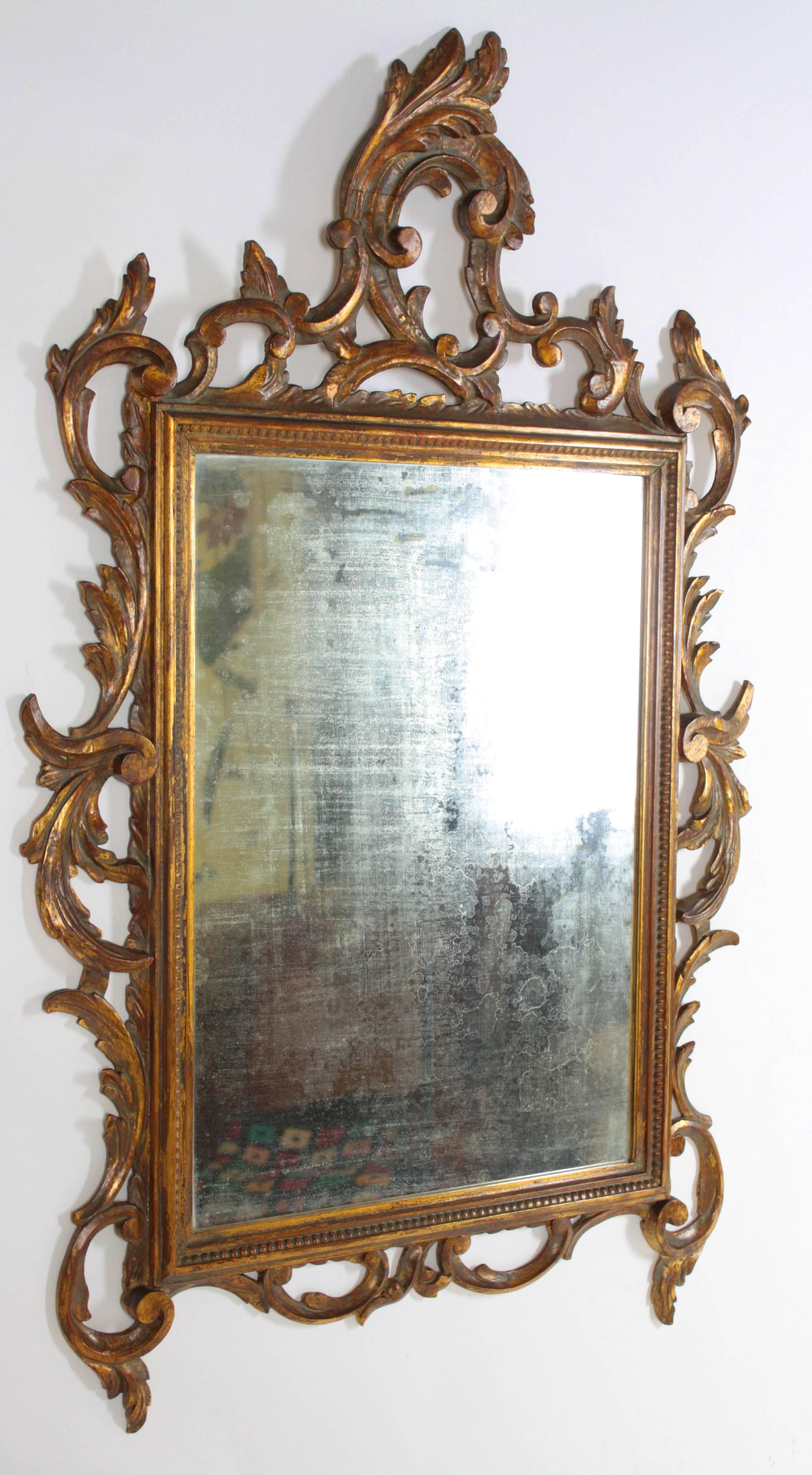 19th Century Spanish Rococo Style Giltwood Mirror In Good Condition In Barcelona, ES