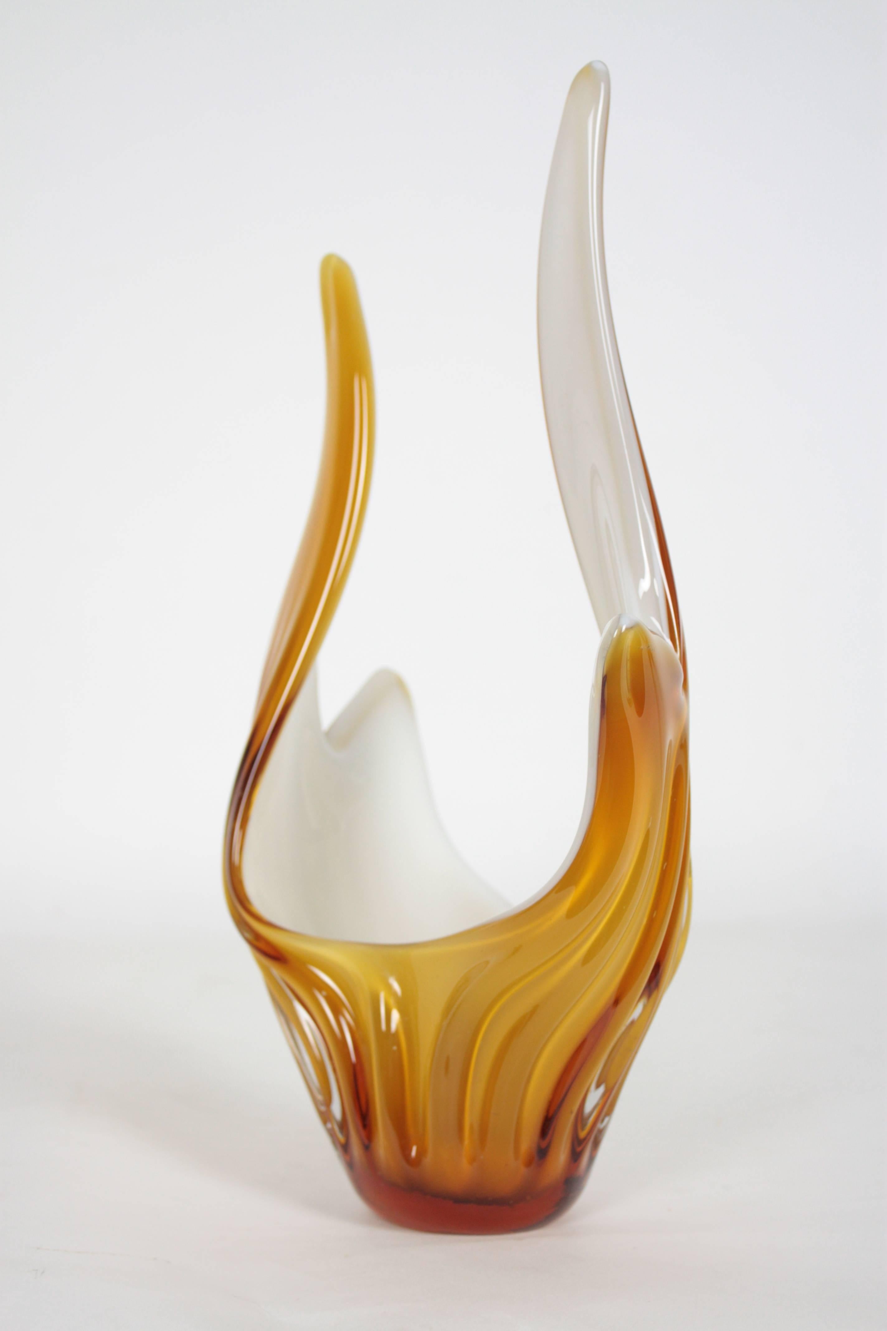 1960s Italian Toffee and White Murano Glass Vase In Excellent Condition In Barcelona, ES