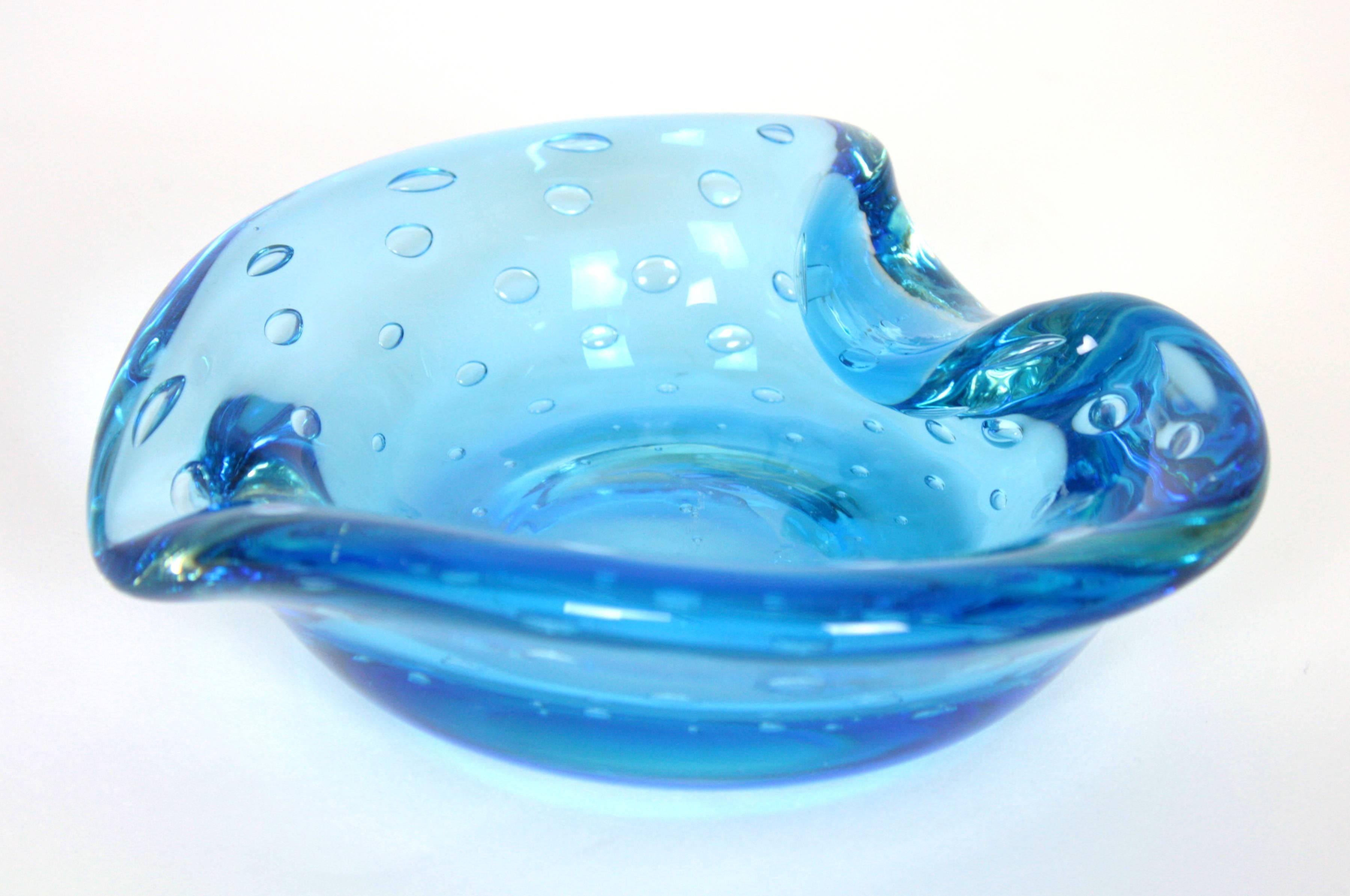 Mid-Century Modern Controlled Bubbles Translucid Sky Blue Murano Glass Heart Bowl or Ashtray