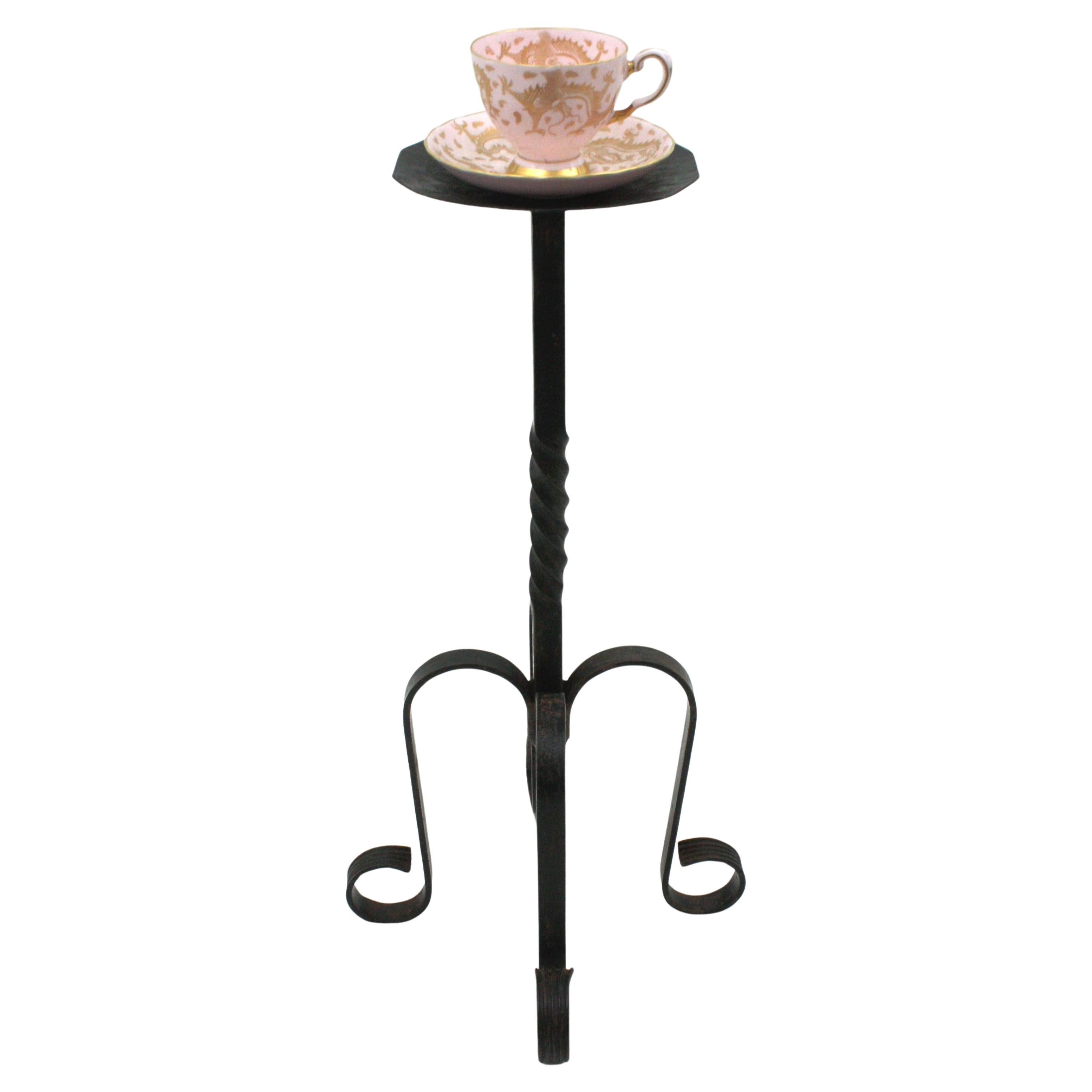Spanish Drinks Table / Side Table / Gueridon in Wrought Iron, 1940s For Sale