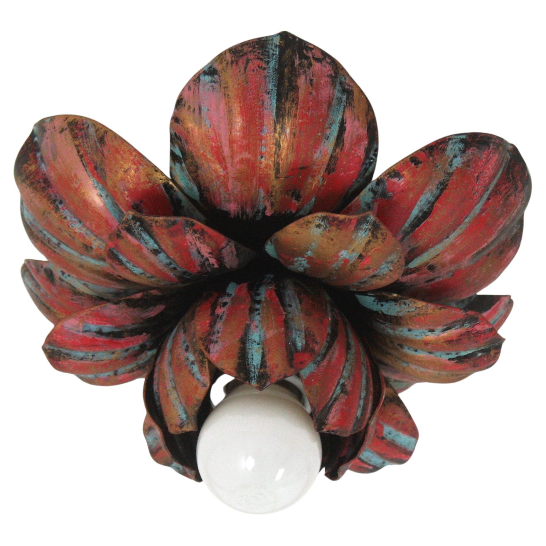 Lámpara de capullo de flor grande de hierro policromado