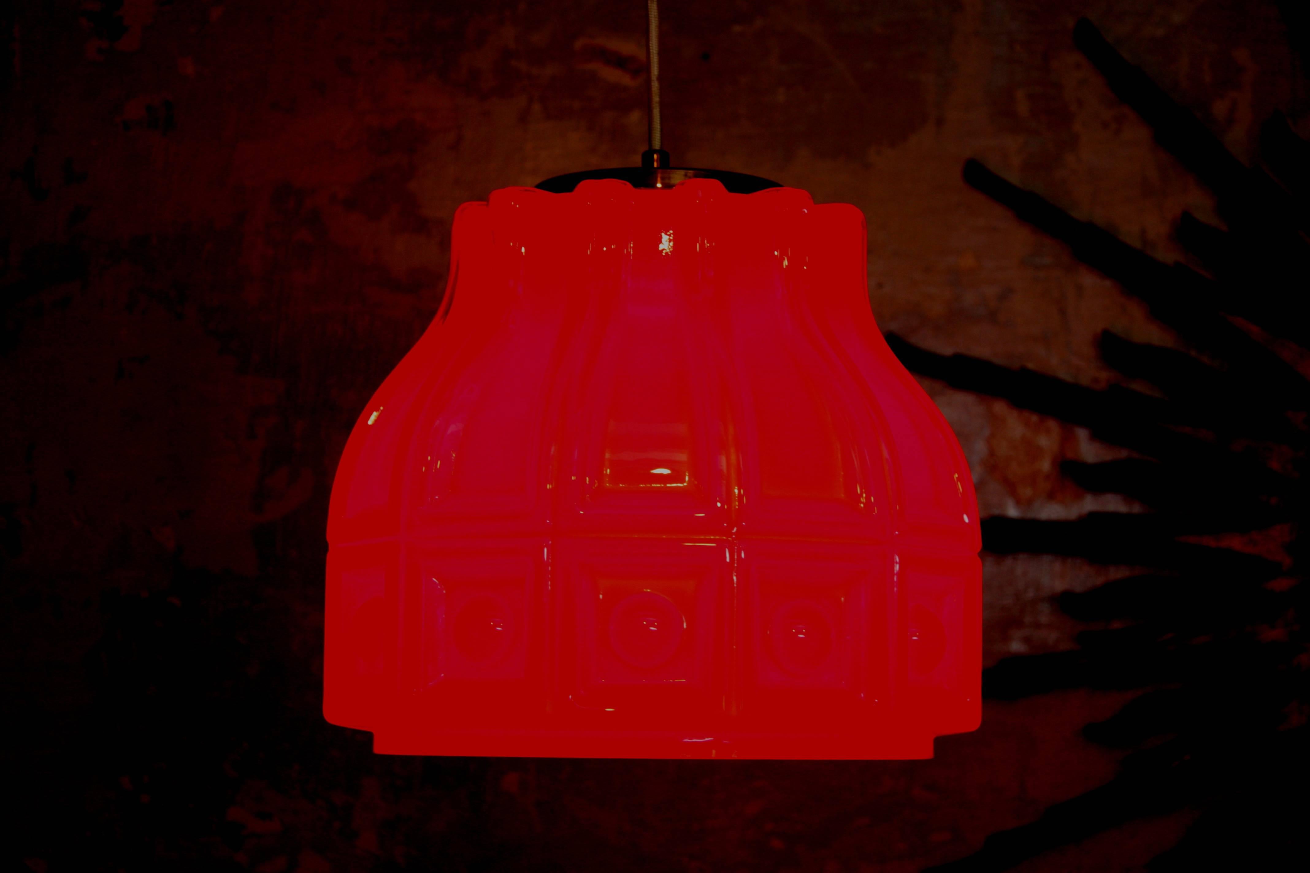 1960s Scandinavian Modern Helena Tynell Red Glass Pendant Light, Sweden In Good Condition For Sale In Barcelona, ES
