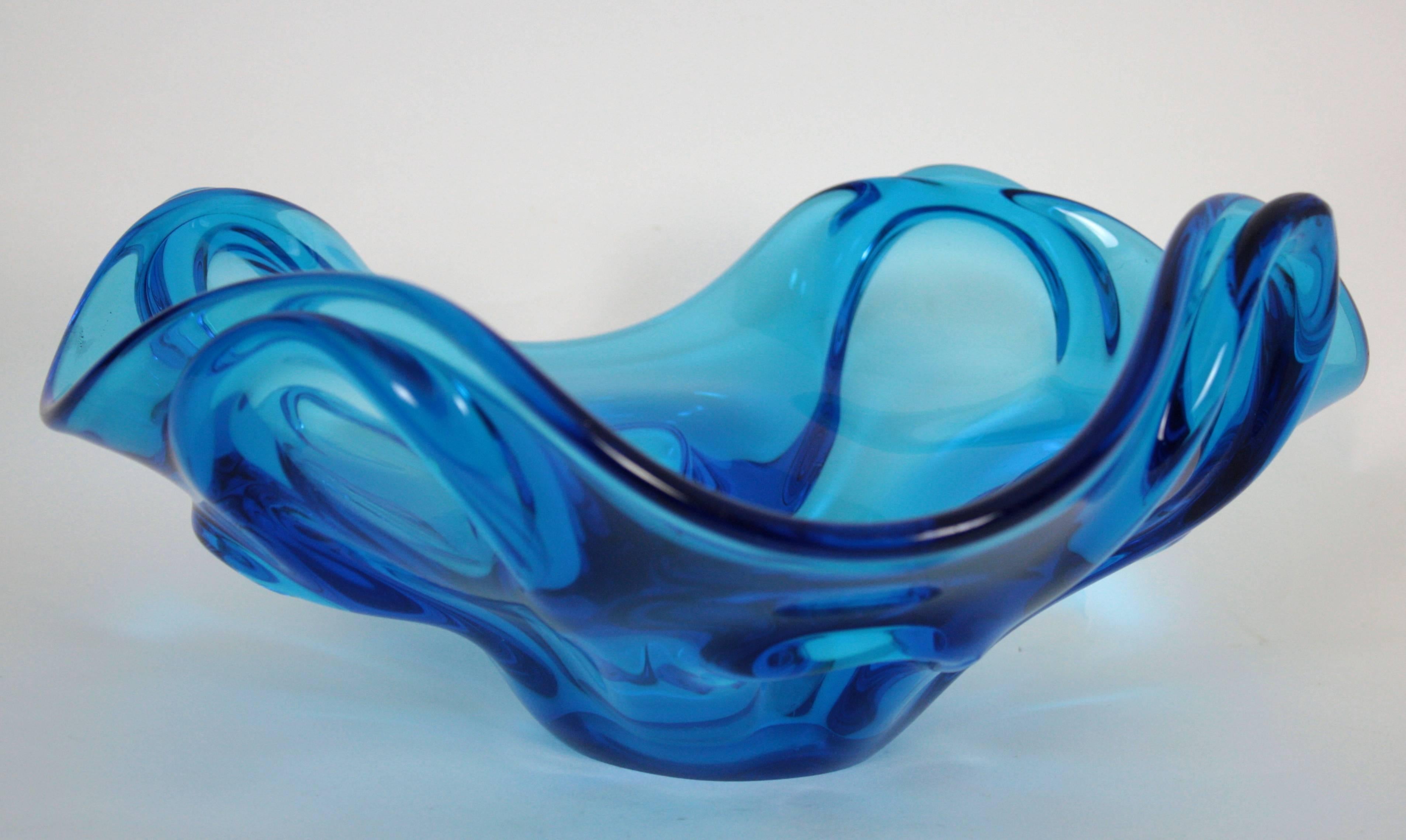 Mid-Century Modernist Bluebird Blue Murano Glass Centerpiece In Excellent Condition In Barcelona, ES