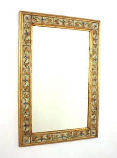 Specchio rettangolare con piastrelle in ceramica dipinta a mano e legno dorato, Spagna, anni ’40