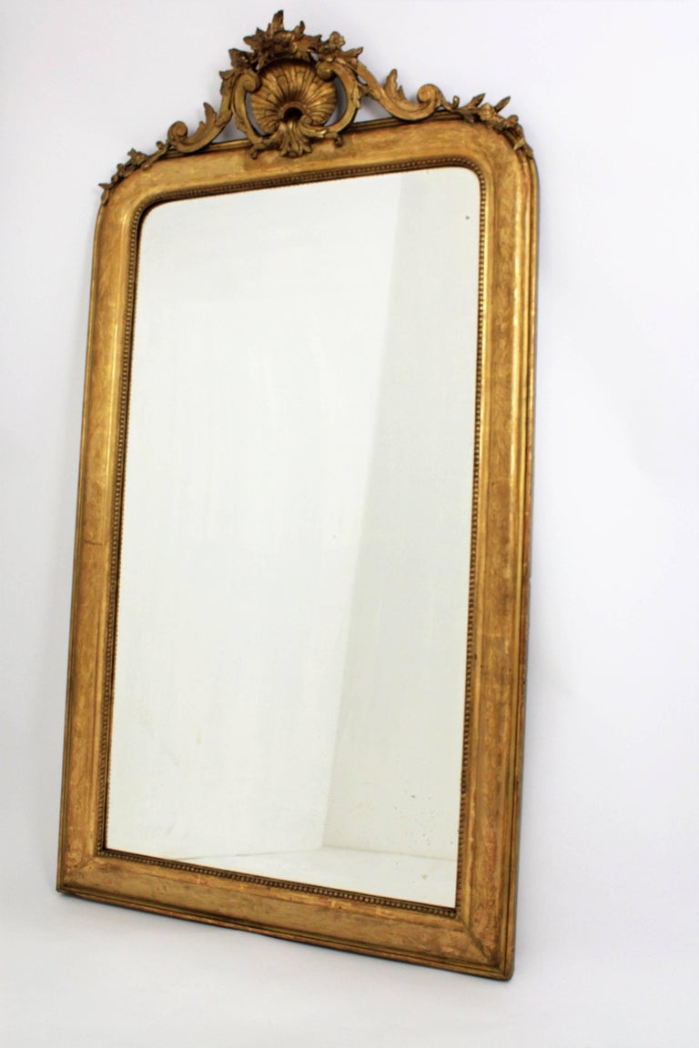 Antique French 19th Century Louis Philippe Gold Leaf Giltwood Coquille Mirror at 1stDibs