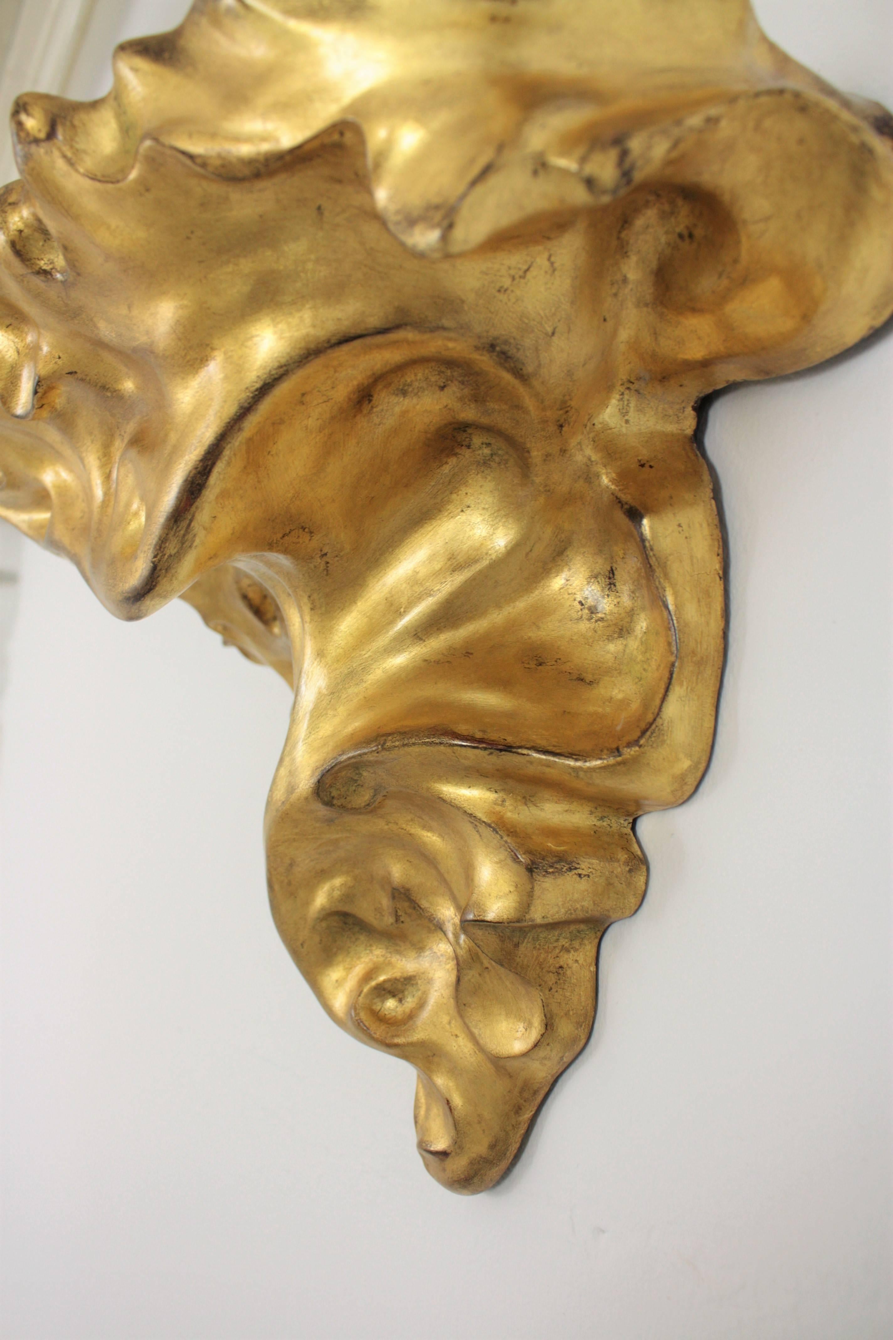 20th Century Antoni Gaudí Art Nouveau Gold Leaf Giltwood Wall Console For Sale