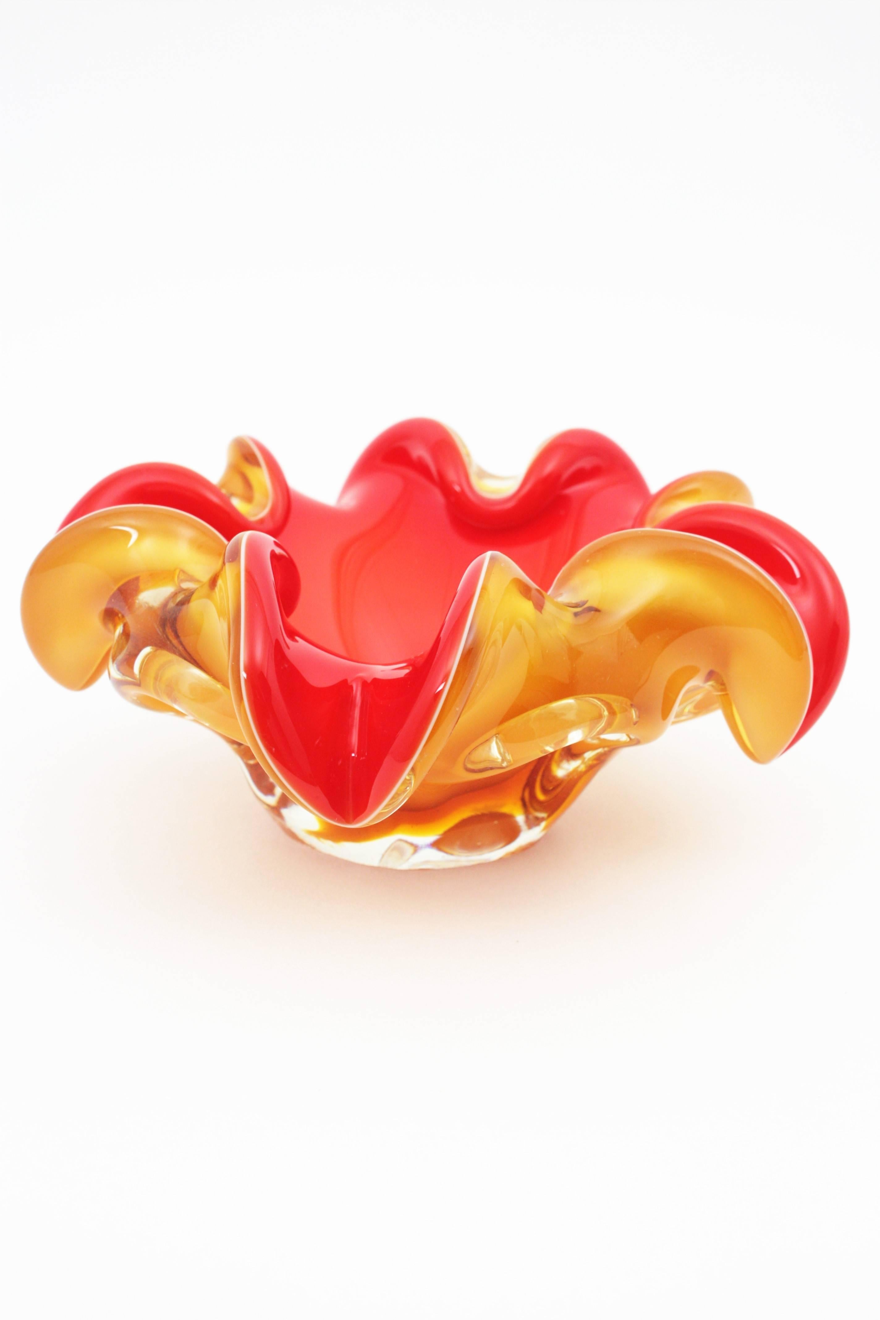 Red and Amber Sommerso Murano Glass Art Flower Bowl 2