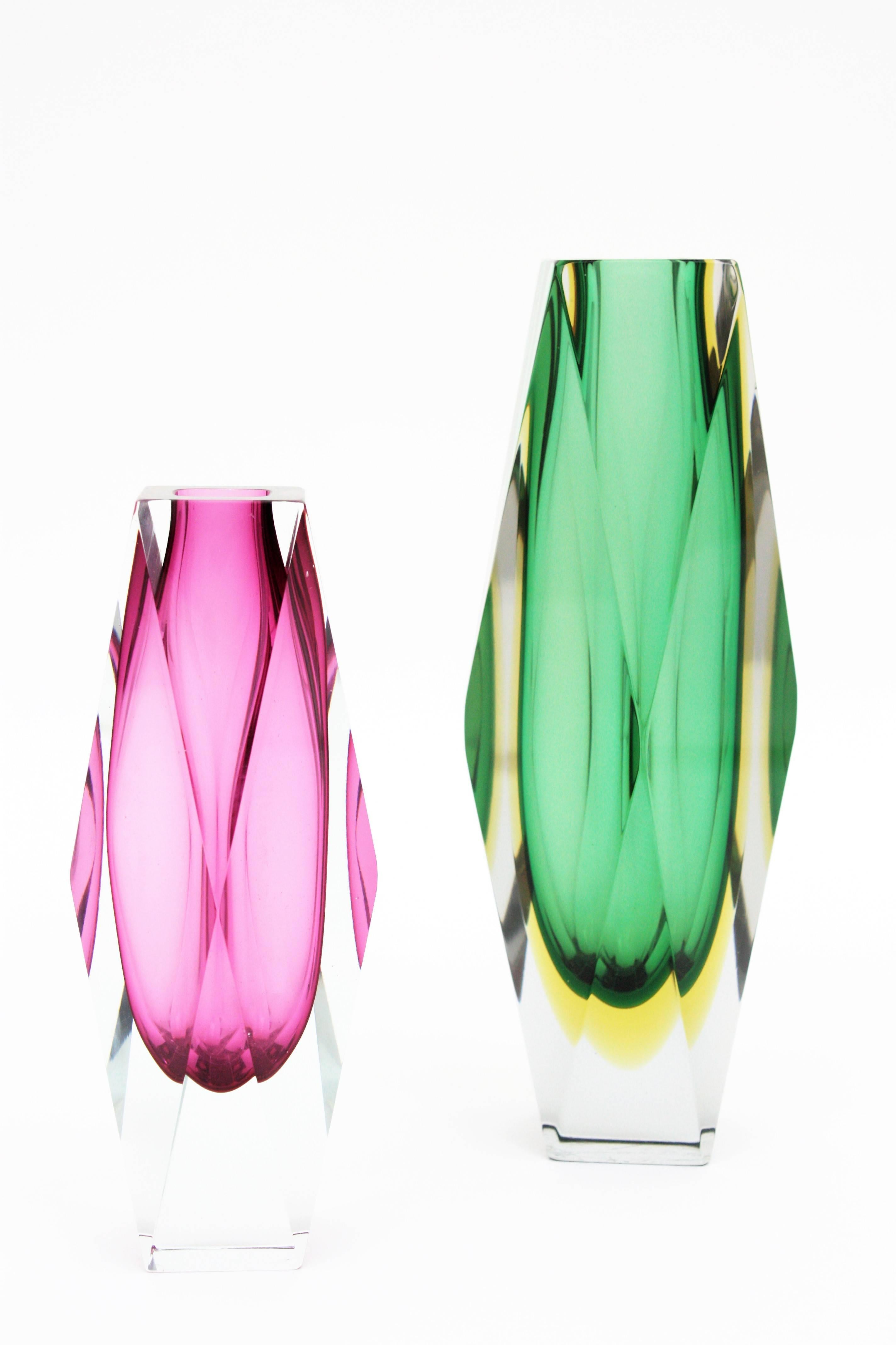 Mid-Century Modern Italian 1960s Mandruzzato Pink Faceted Murano Glass Sommerso Vase