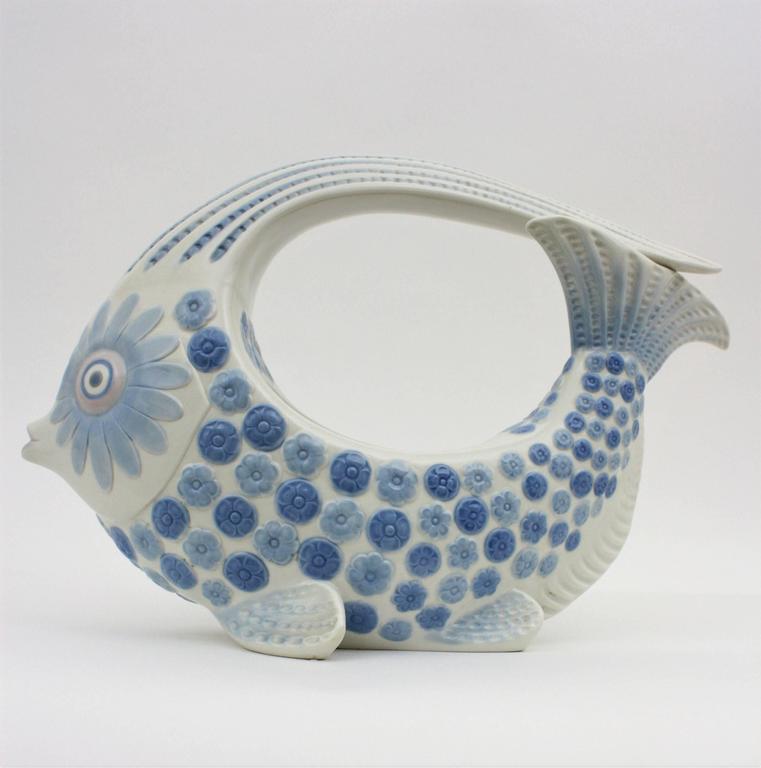 Spanish, 1970s Lladró Porcelain Blue and White Fish Figure Centerpiece at 1stDibs