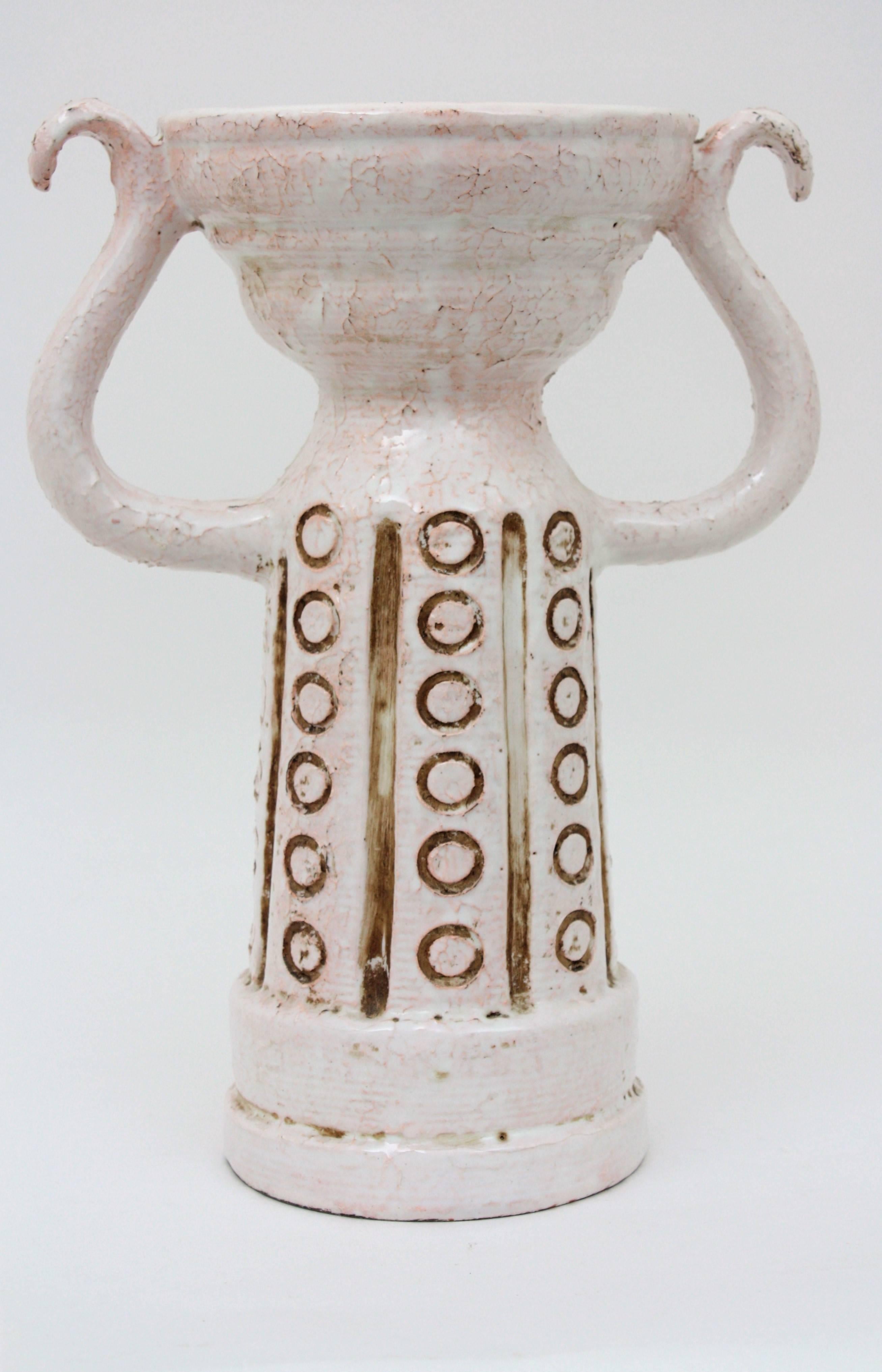 Sculptural Italian 1950s White Glazed Stoneware Double Handled Vase In Excellent Condition In Barcelona, ES