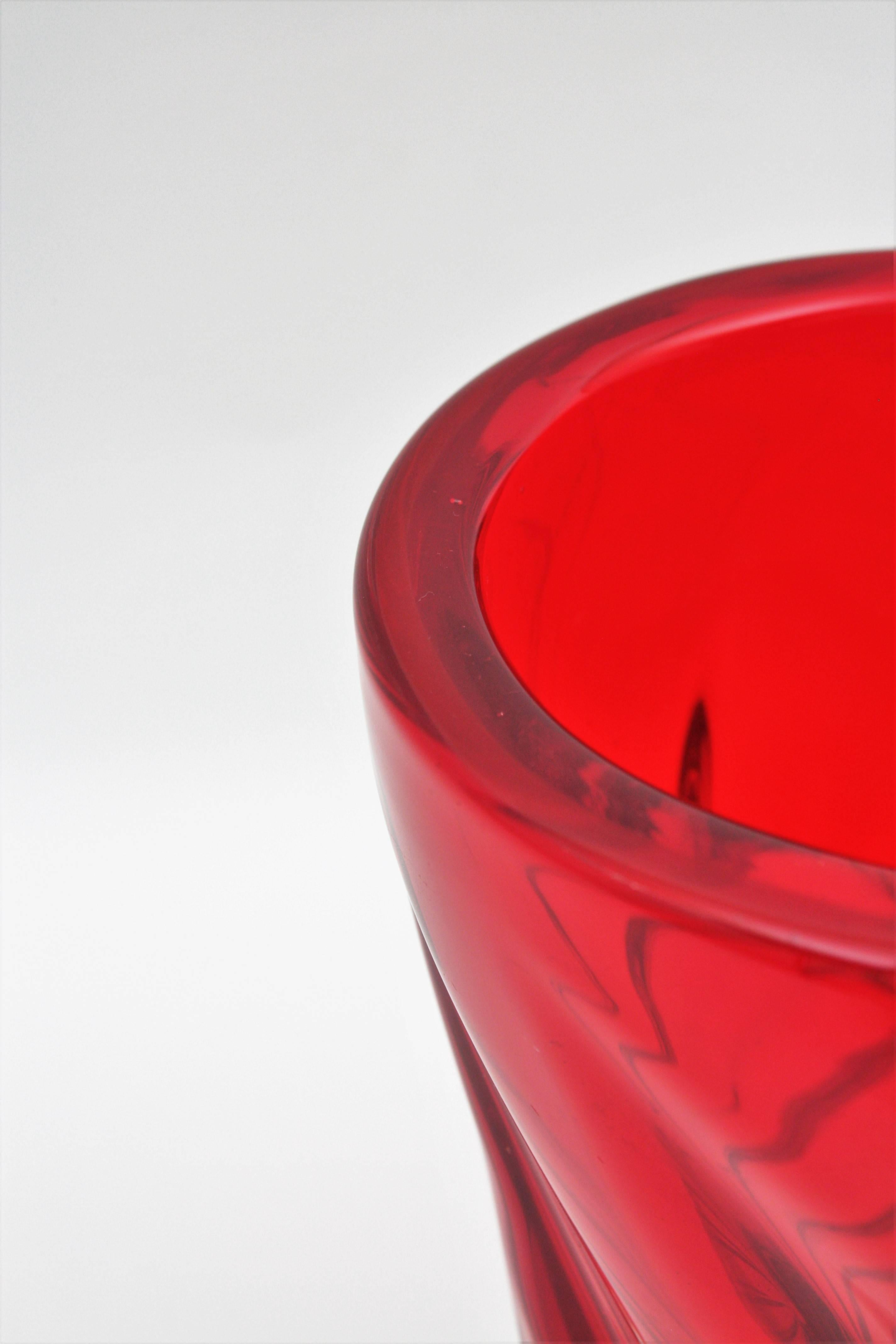 20th Century Archimede Seguso Murano Ruby Red Twisting Tornado Glass Vase, Italy 1960s