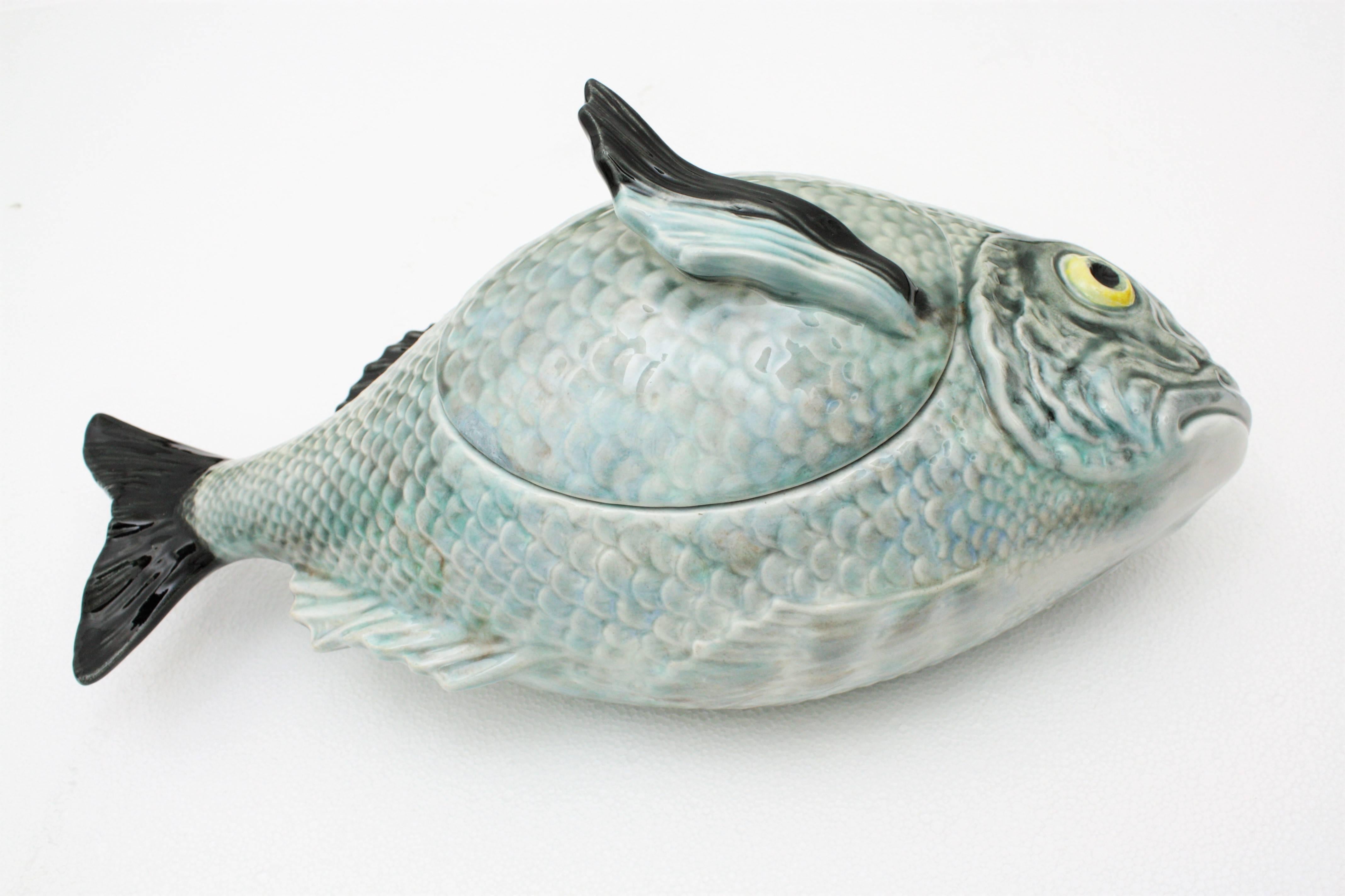 Mid-Century Modern Bordallo Pinheiro Majolica Ceramic Blue Fish Tureen Centerpiece, 1950s