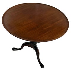 A Very Fine American Tea Table c.1770 by Eliphalet Chapin of East Windsor CT