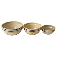 Vintage Red Wing Saffron Ware Mixing Bowls Set, 1935 Cream-Yellow