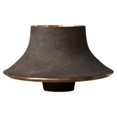 Vaso scultoreo in bronzo fuso, CAP53, Angelo Mangiarotti, Agapecasa, Italia