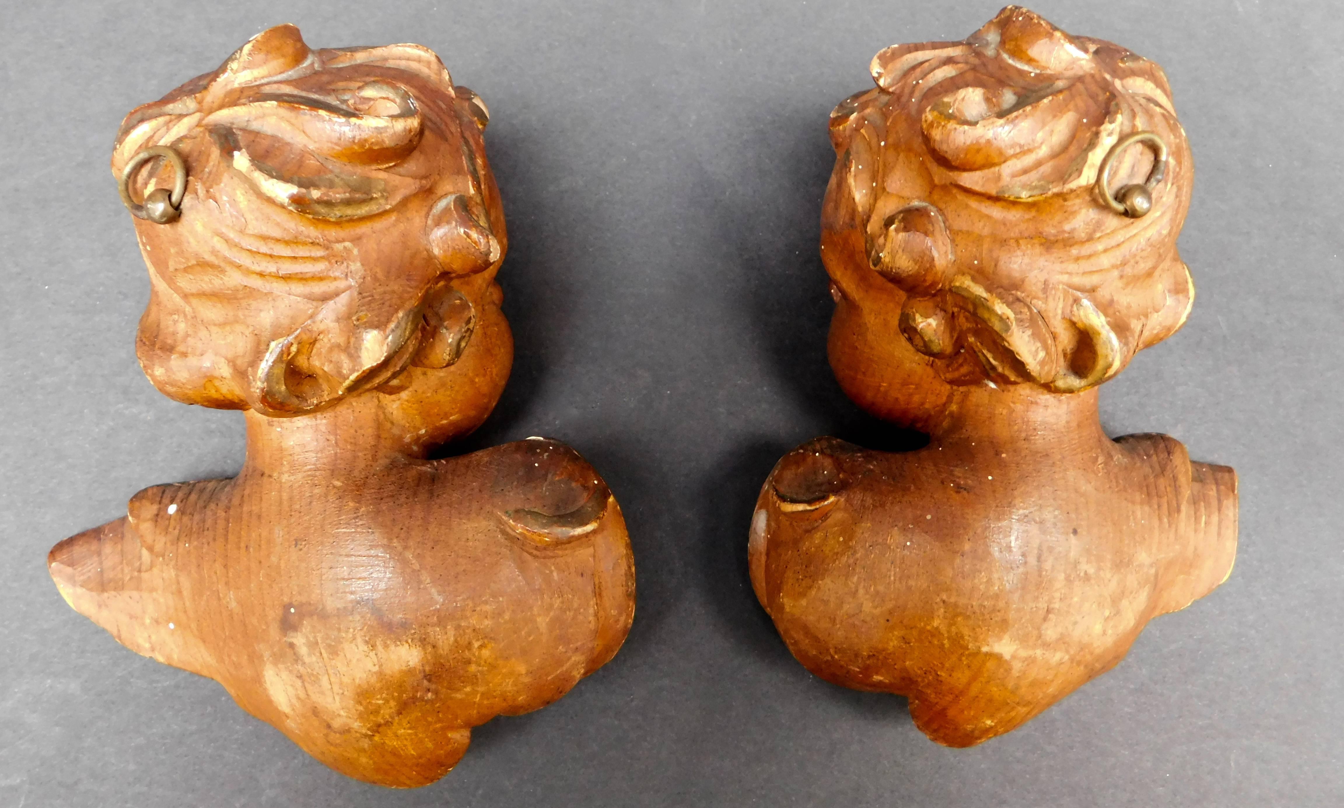Hand-Carved Pair of 19th Century French Carved Wood Angels For Sale