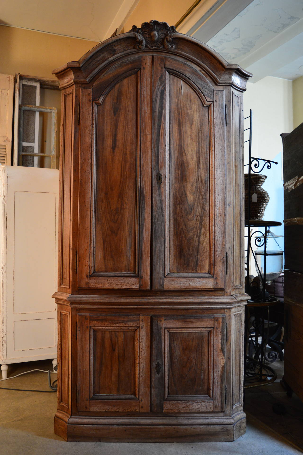 Mid-18th Century 18th Century Dutch Baroque Walnut Corner Cabinet with Carved Cartouche Crown For Sale