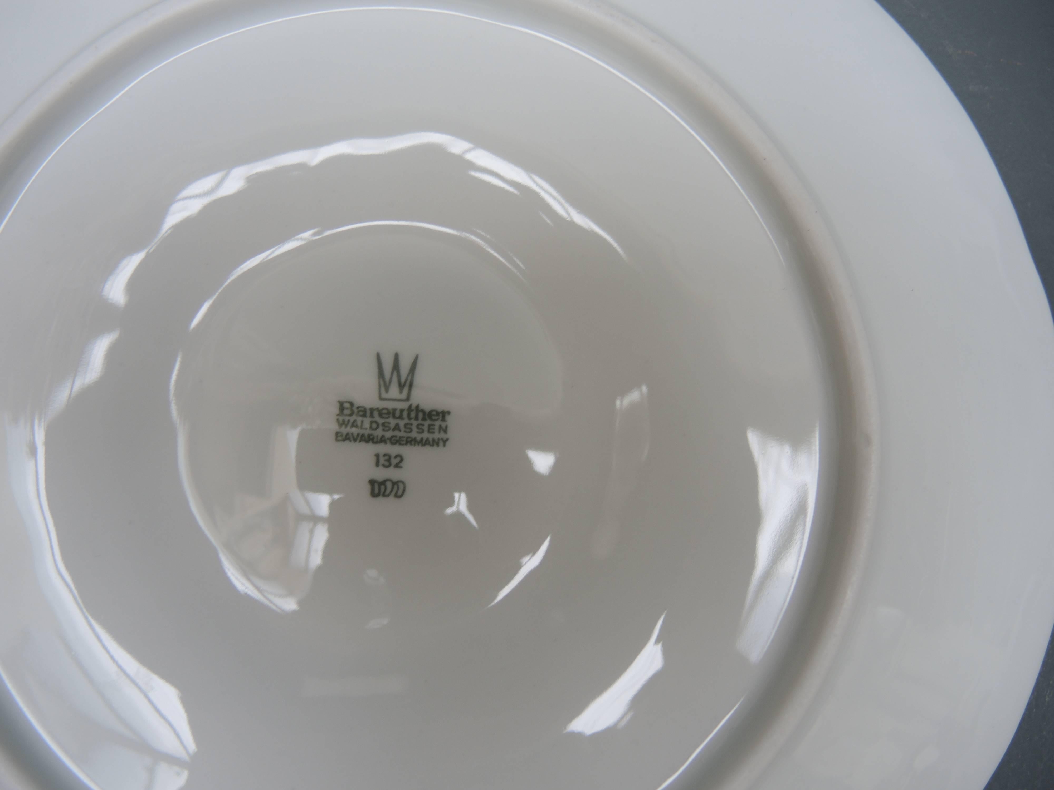 German Vintage Set of Twelve White Oyster Plates For Sale